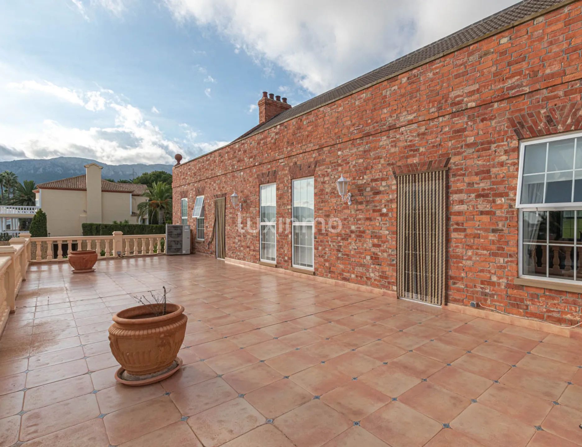 Villa i engelsk stil med panoramautsikt til leie i Calpe — photo 52