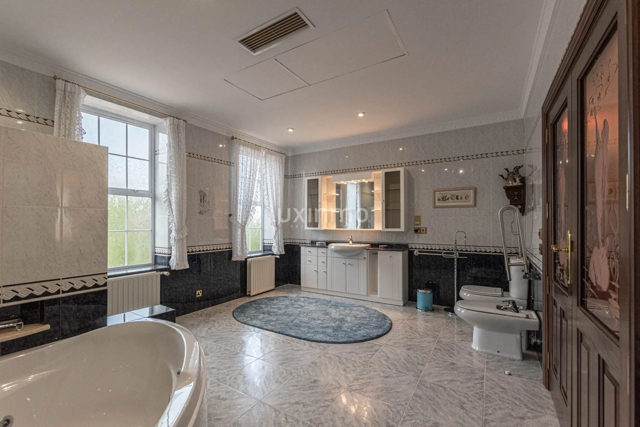 Villa i engelsk stil med panoramautsikt til leie i Calpe — photo 39