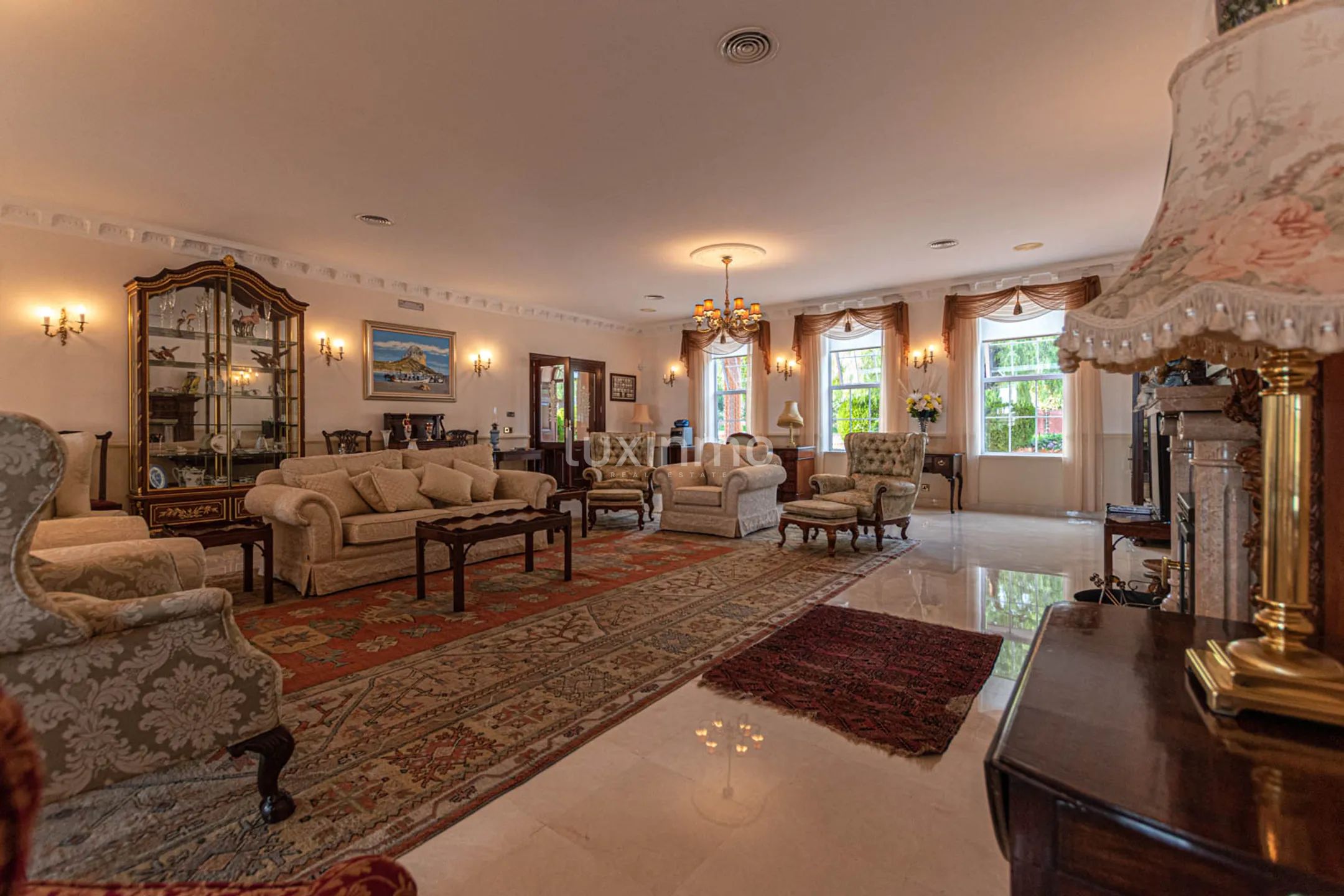 Villa i engelsk stil med panoramautsikt til leie i Calpe — photo 30