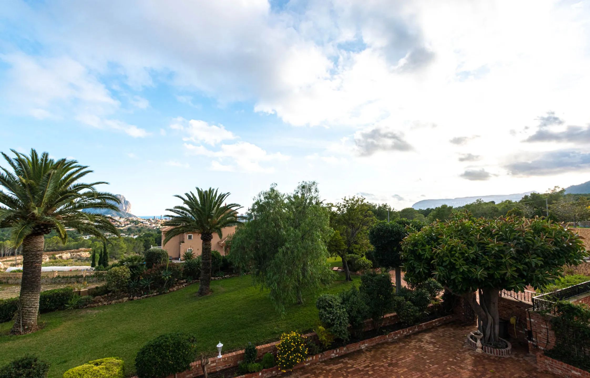 Villa i engelsk stil med panoramautsikt til leie i Calpe — photo 49
