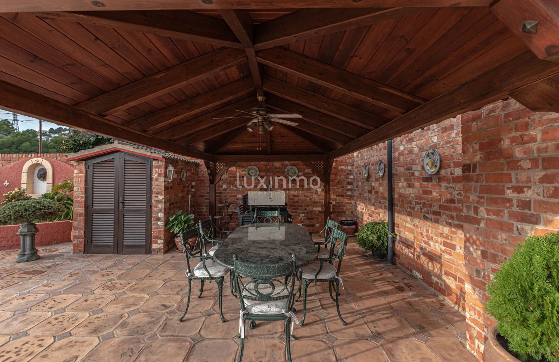 Villa i engelsk stil med panoramautsikt til leie i Calpe — photo 51