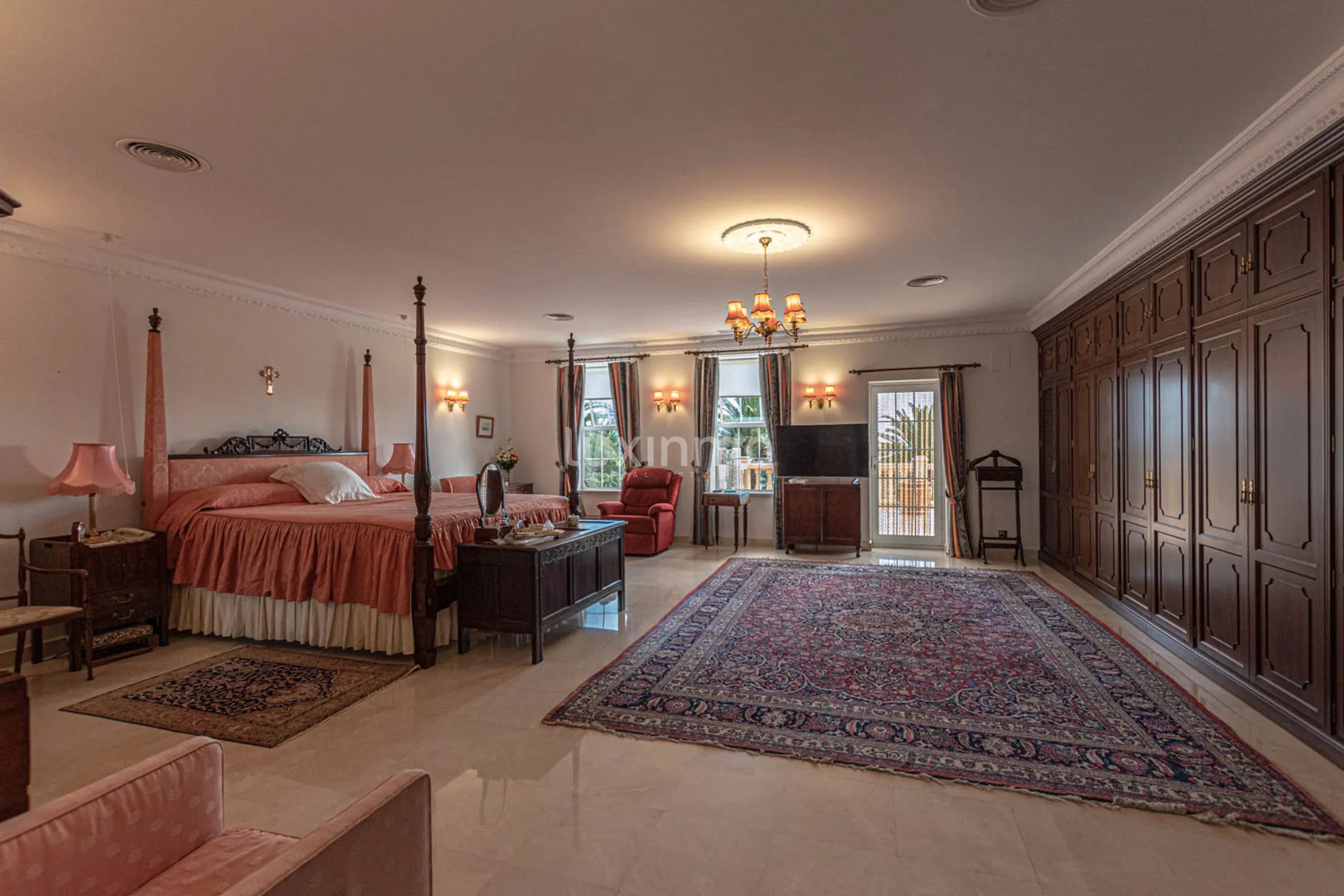 Villa in Engelse stijl met panoramisch uitzicht te huur in Calpe — photo 34
