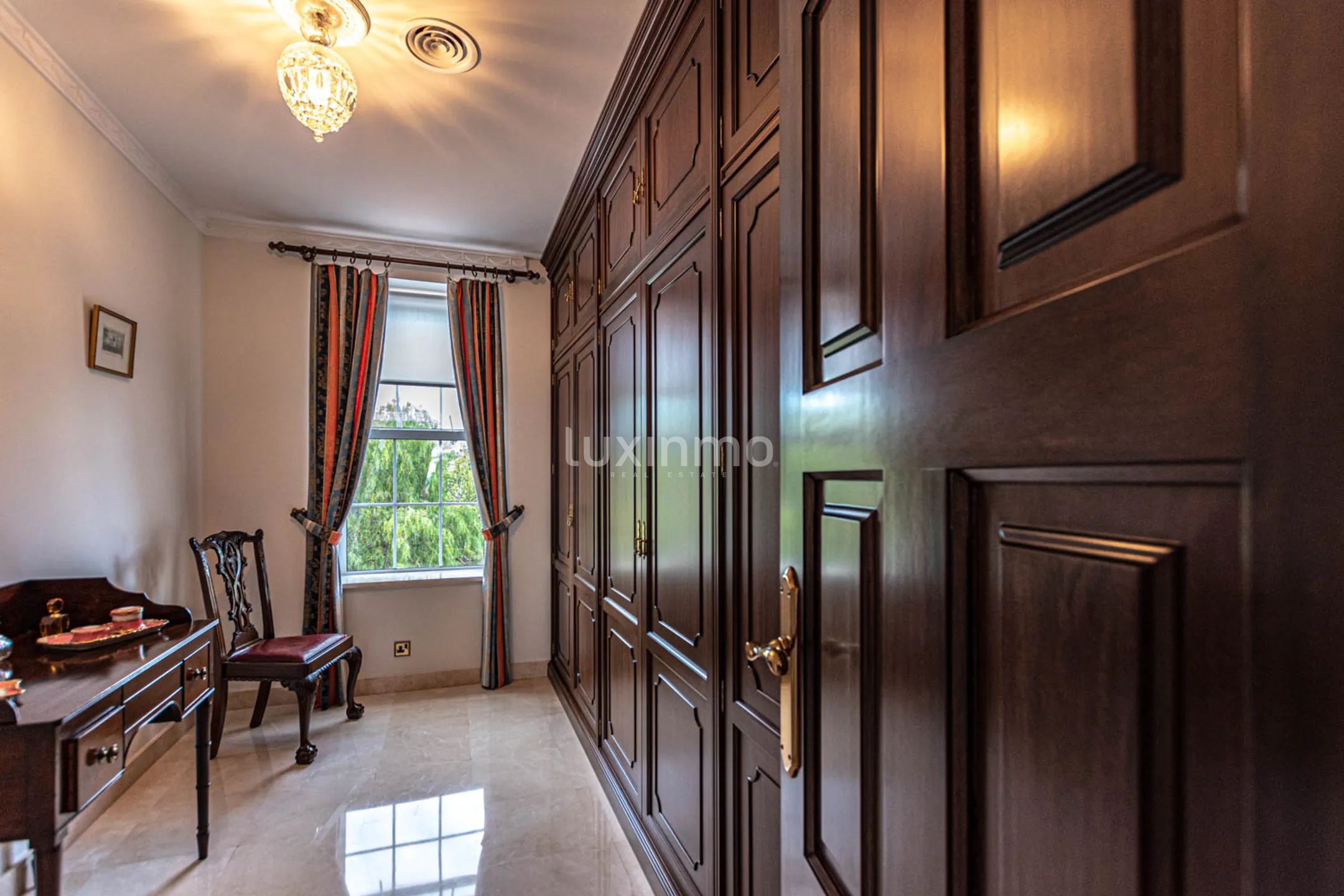 Villa i engelsk stil med panoramautsikt til leie i Calpe — photo 36