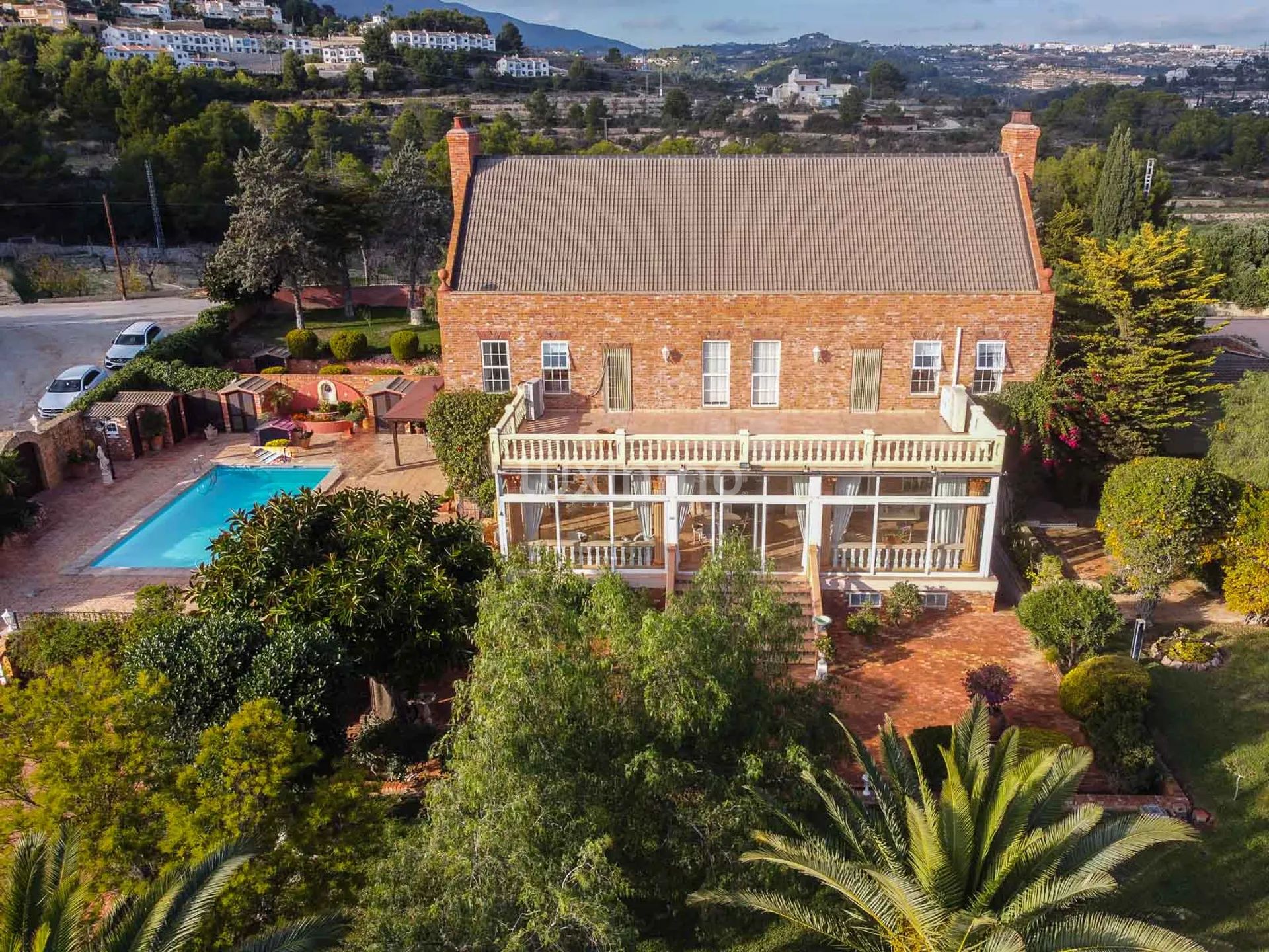 Villa in Engelse stijl met panoramisch uitzicht te huur in Calpe — photo 2