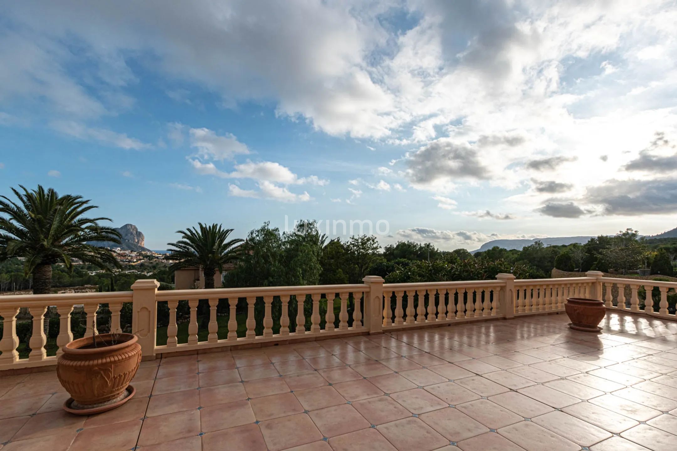 Villa i engelsk stil med panoramautsikt til leie i Calpe — photo 50
