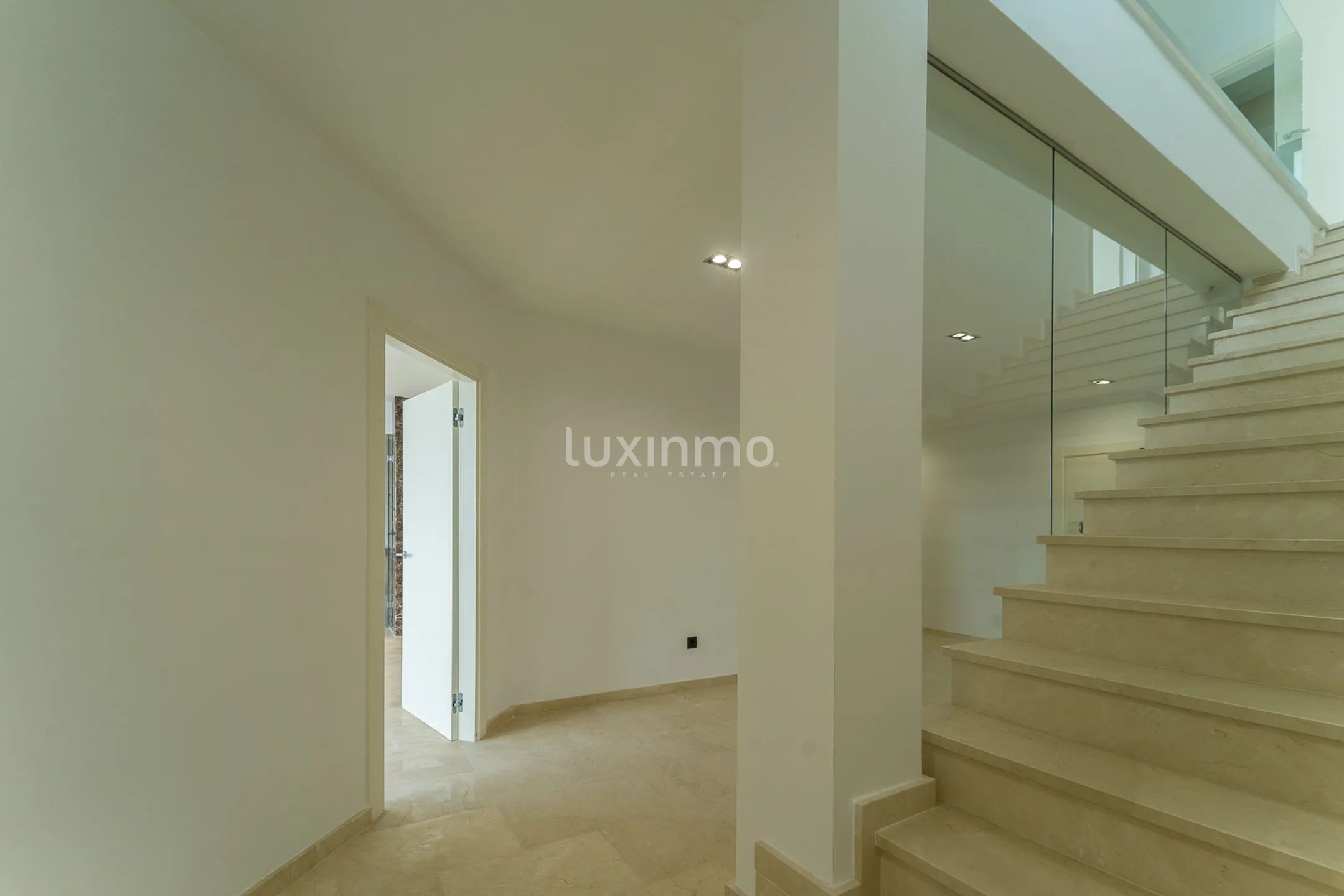 Nowa nowoczesna willa w Altea Hills — photo 24