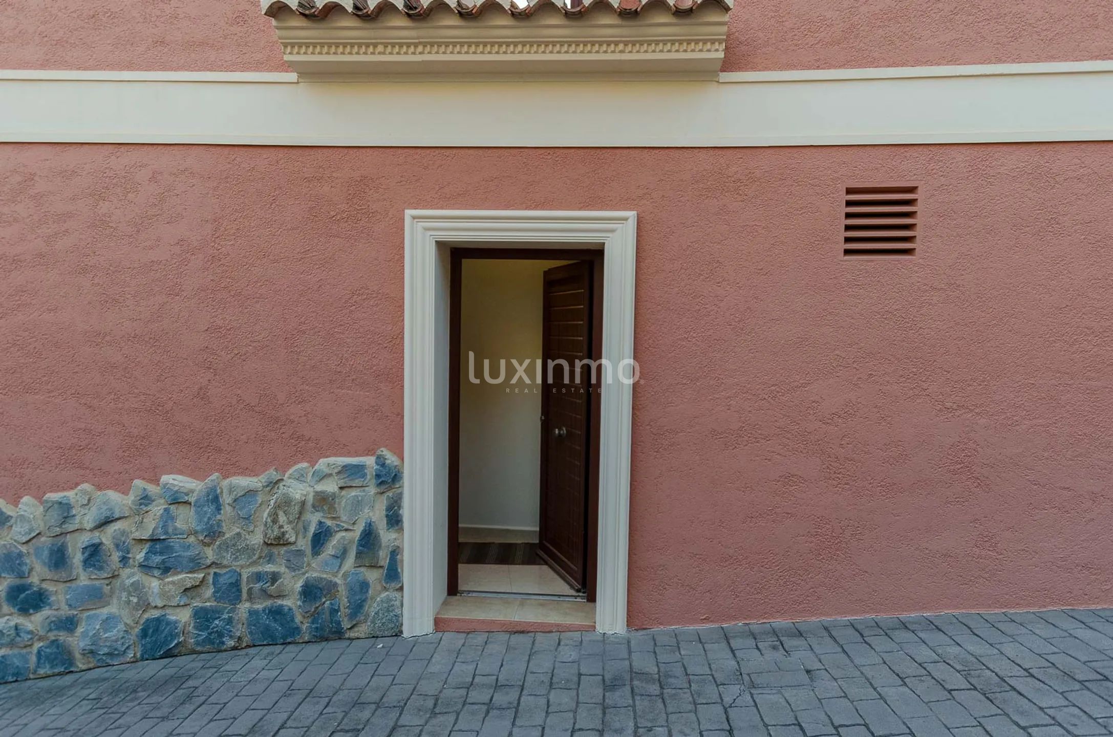 Великолепная вилла на продажу в Альтеа Хиллс — photo 37