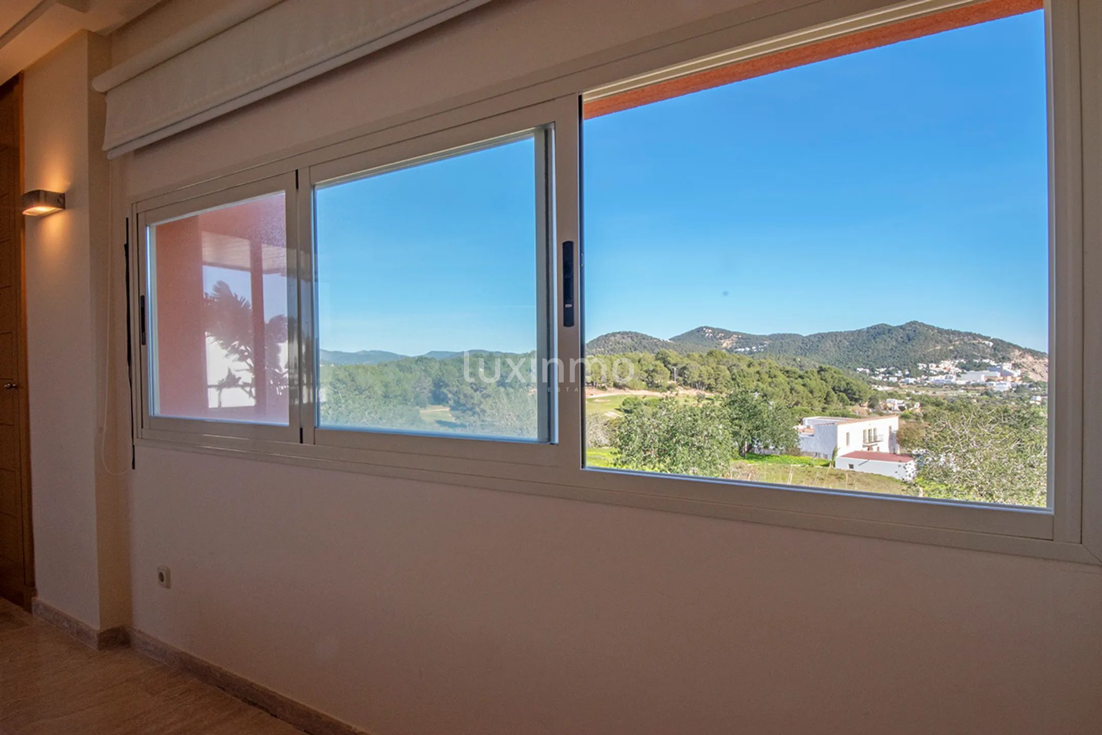 Moderno piso de 2 dormitorios en venta en Roca Llisa en Ibiza — photo 29