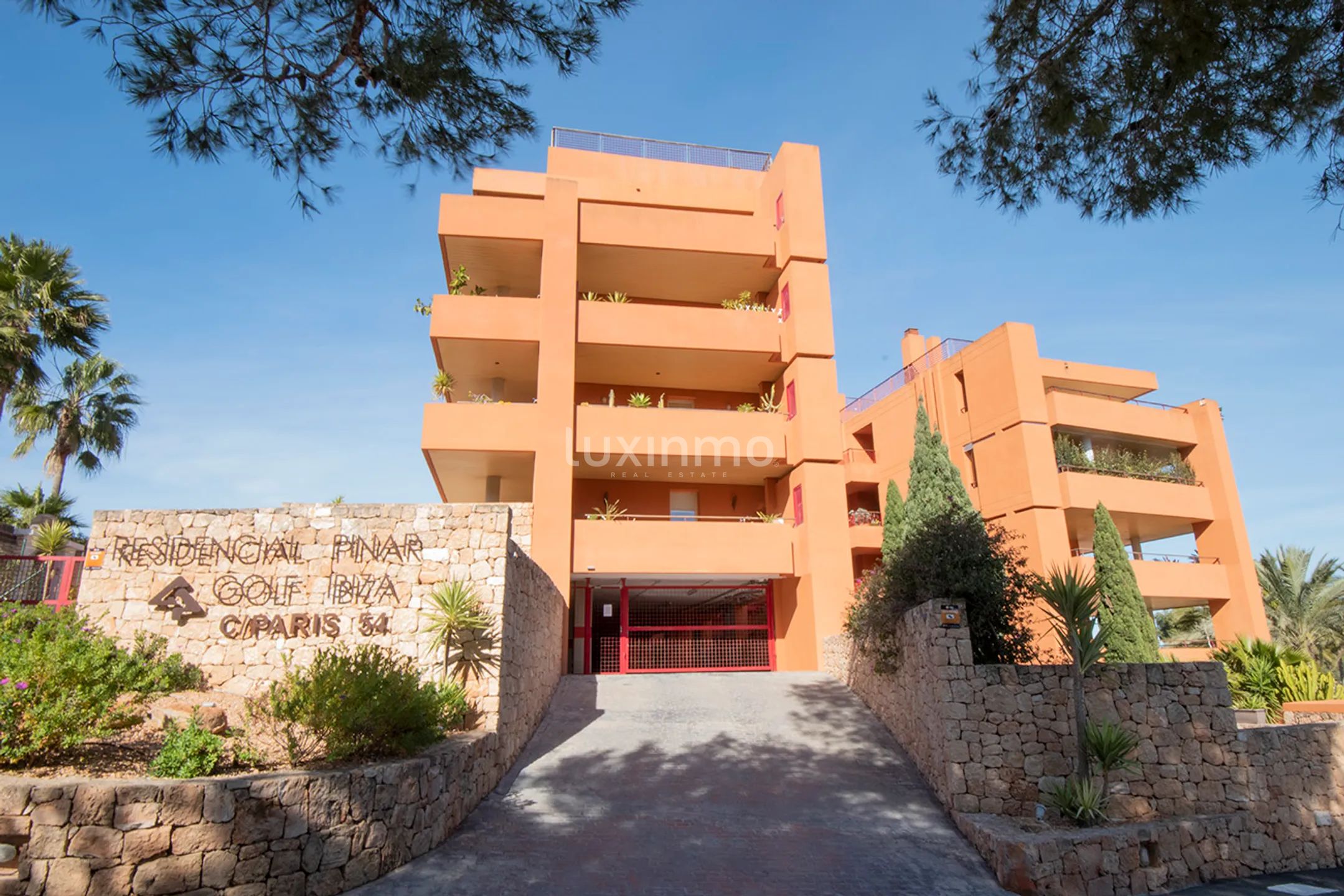 Moderno piso de 2 dormitorios en venta en Roca Llisa en Ibiza — photo 64