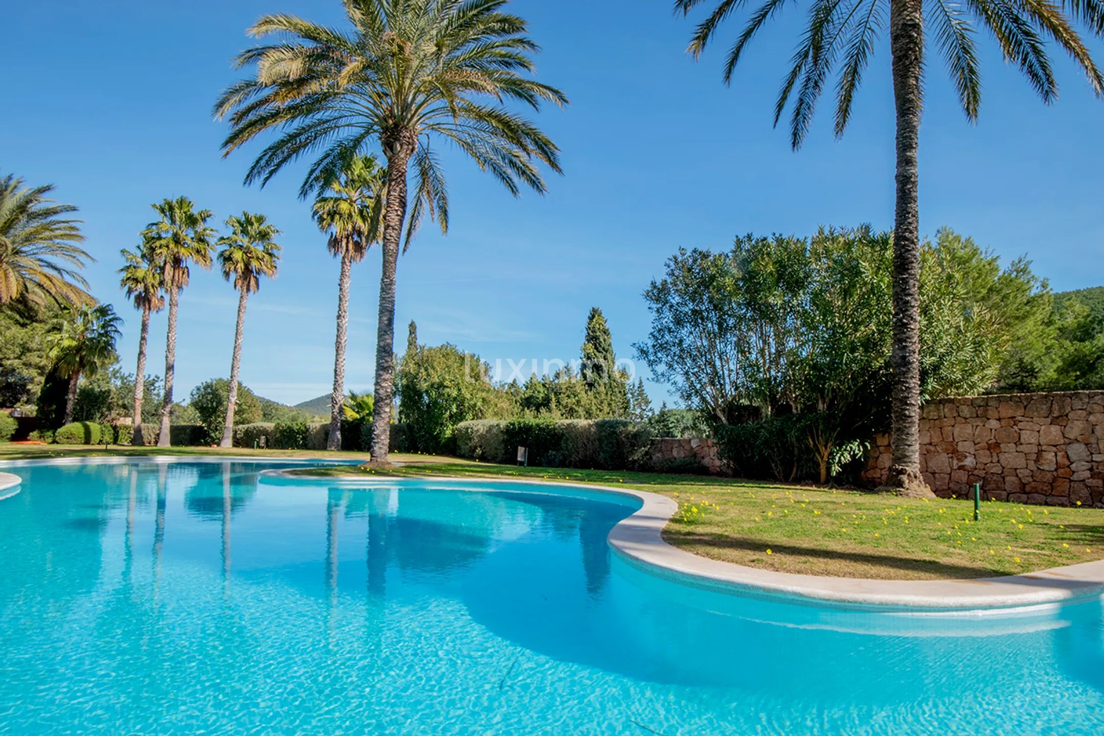 Moderno piso de 2 dormitorios en venta en Roca Llisa en Ibiza — photo 54