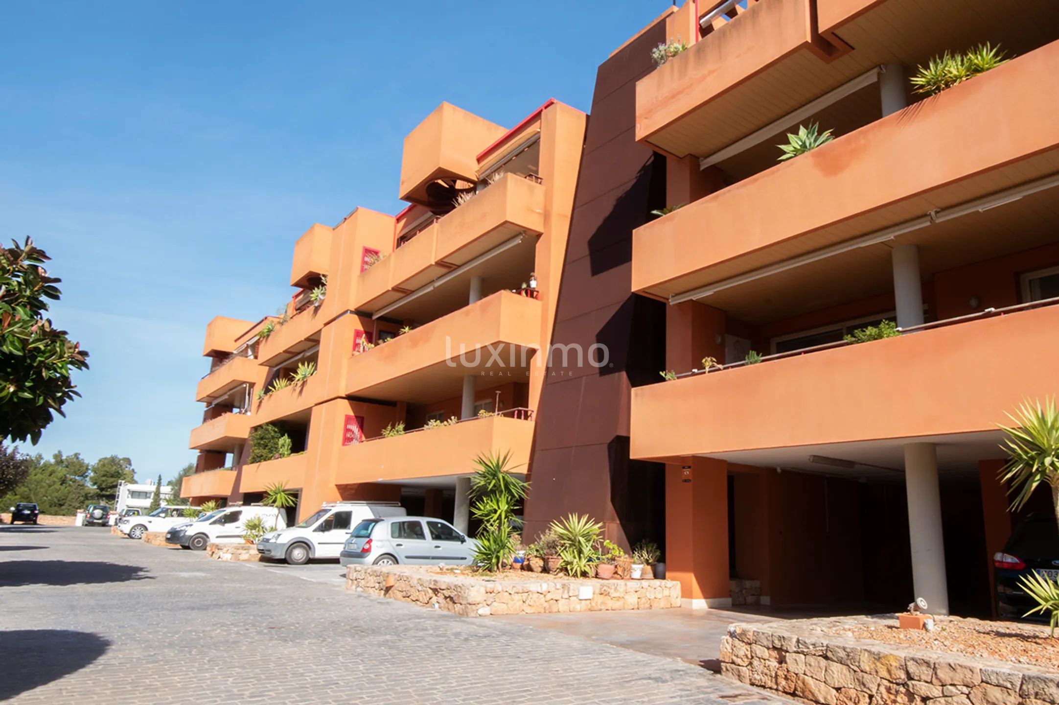 Moderno piso de 2 dormitorios en venta en Roca Llisa en Ibiza — photo 59