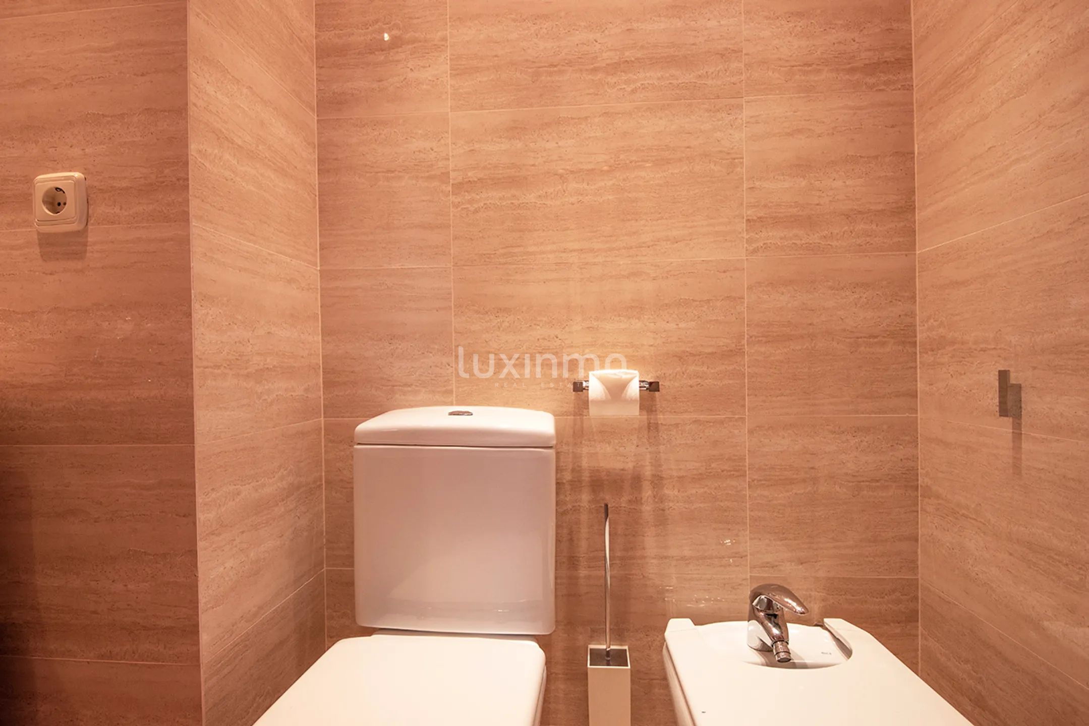 Moderno piso de 2 dormitorios en venta en Roca Llisa en Ibiza — photo 33