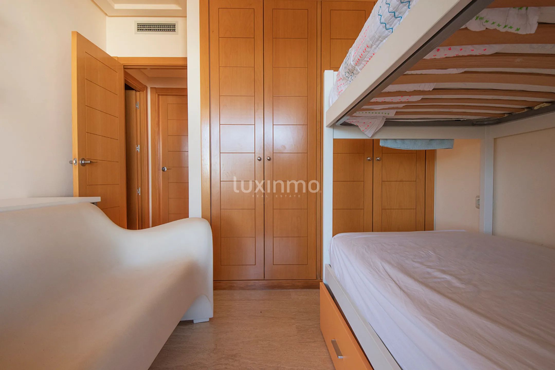 Moderno piso de 2 dormitorios en venta en Roca Llisa en Ibiza — photo 39