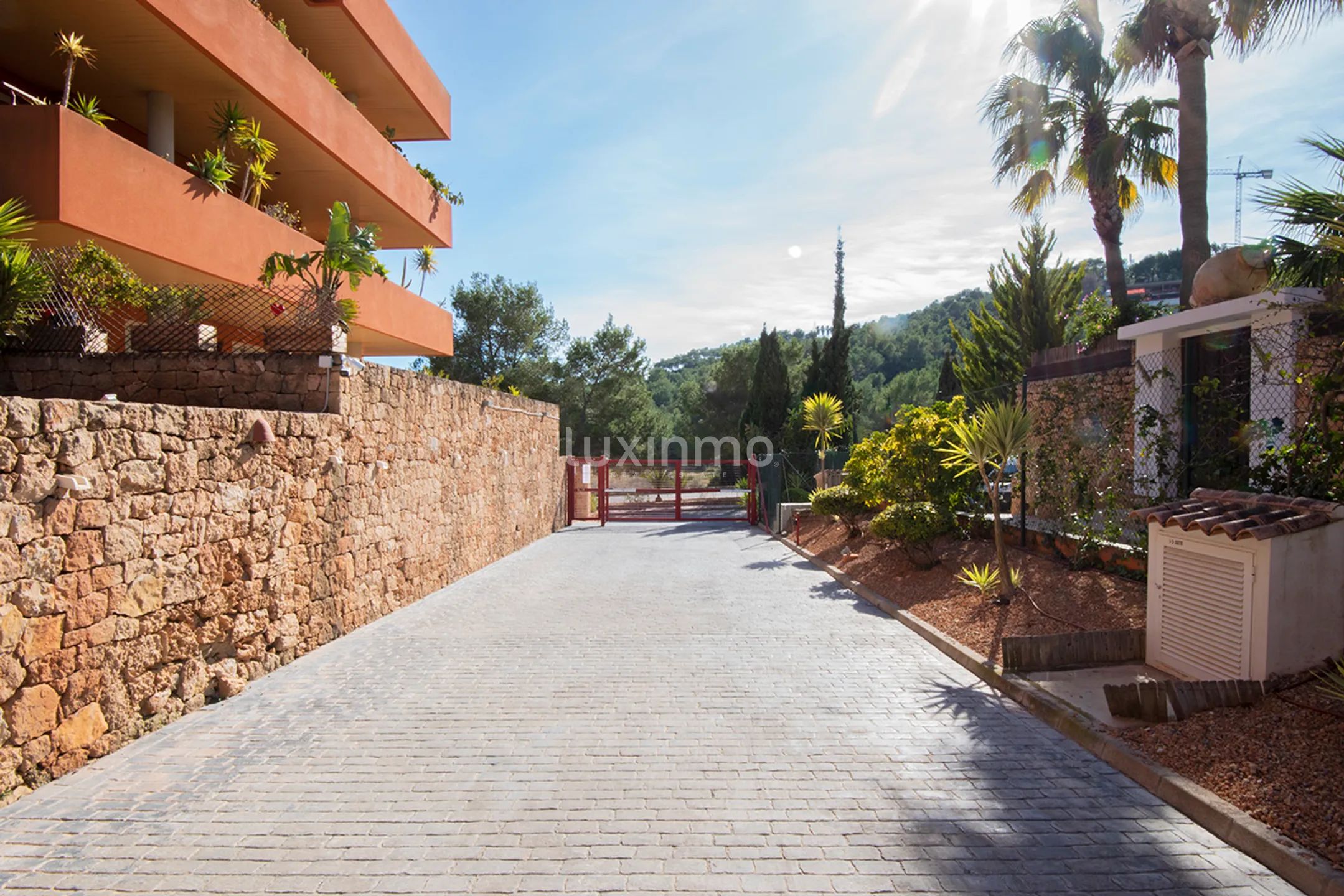 Moderno piso de 2 dormitorios en venta en Roca Llisa en Ibiza — photo 60