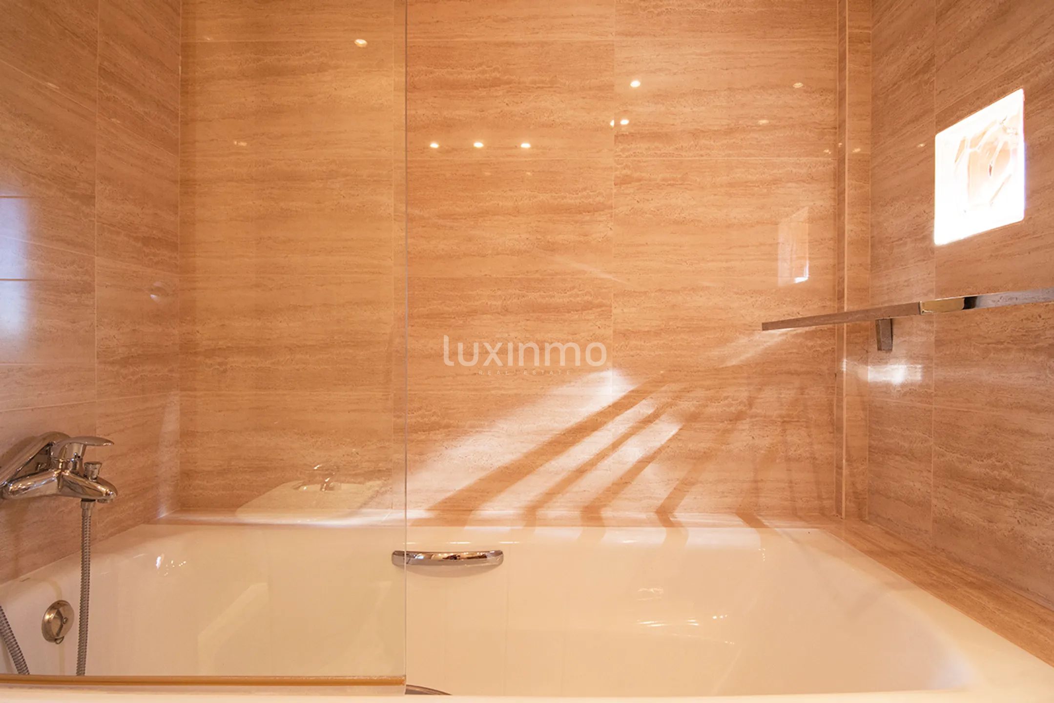 Moderno piso de 2 dormitorios en venta en Roca Llisa en Ibiza — photo 34