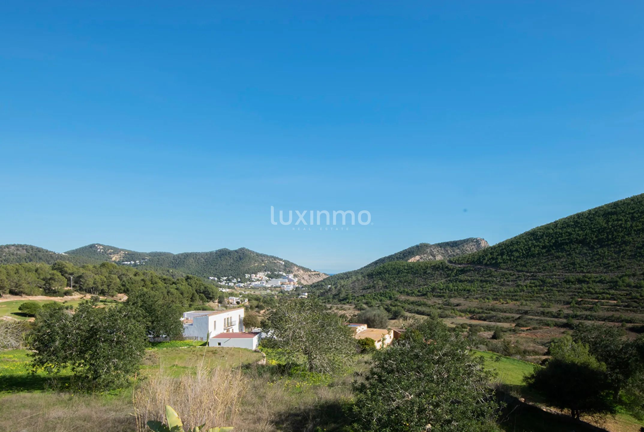 Moderno piso de 2 dormitorios en venta en Roca Llisa en Ibiza — photo 28