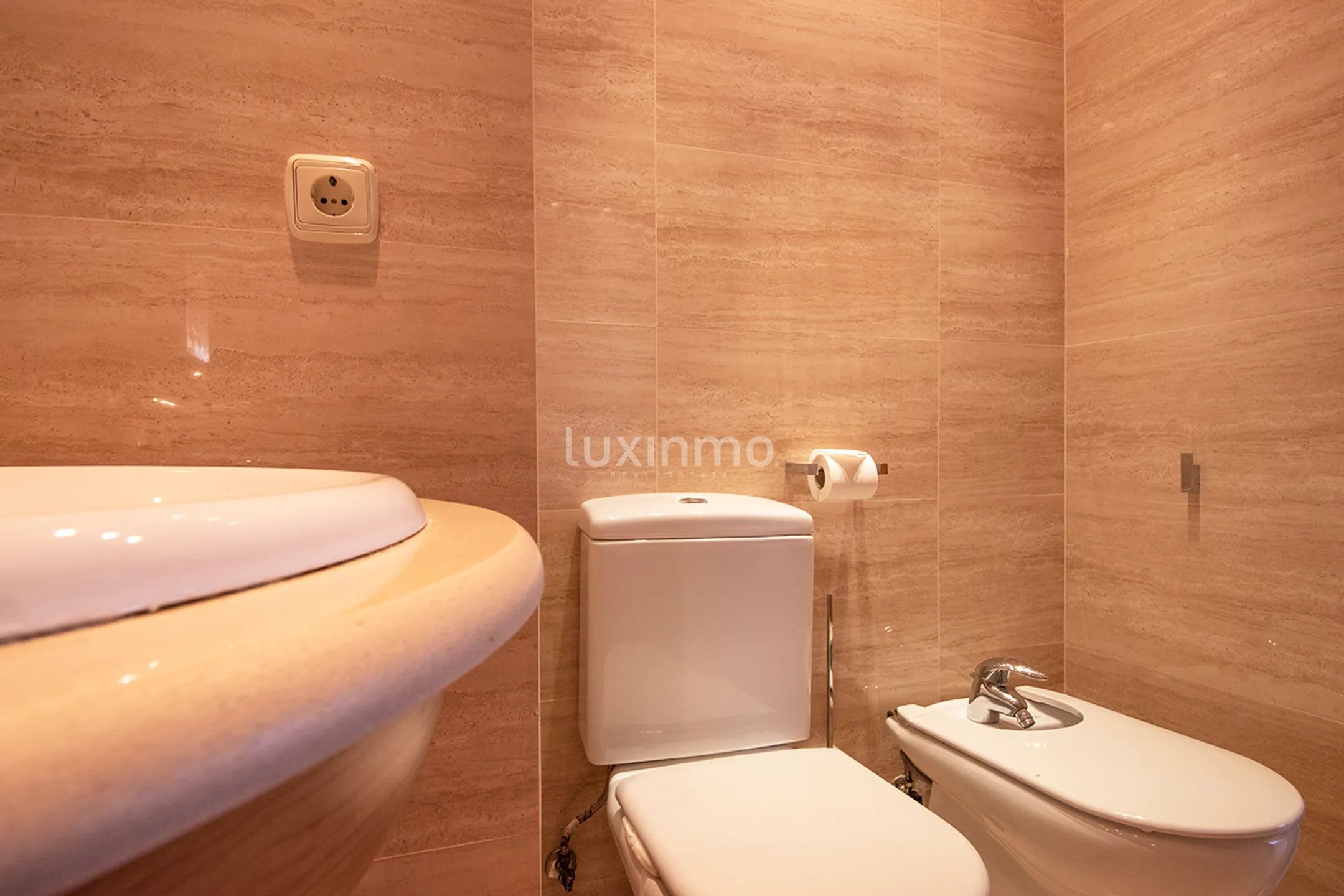 Moderno piso de 2 dormitorios en venta en Roca Llisa en Ibiza — photo 35