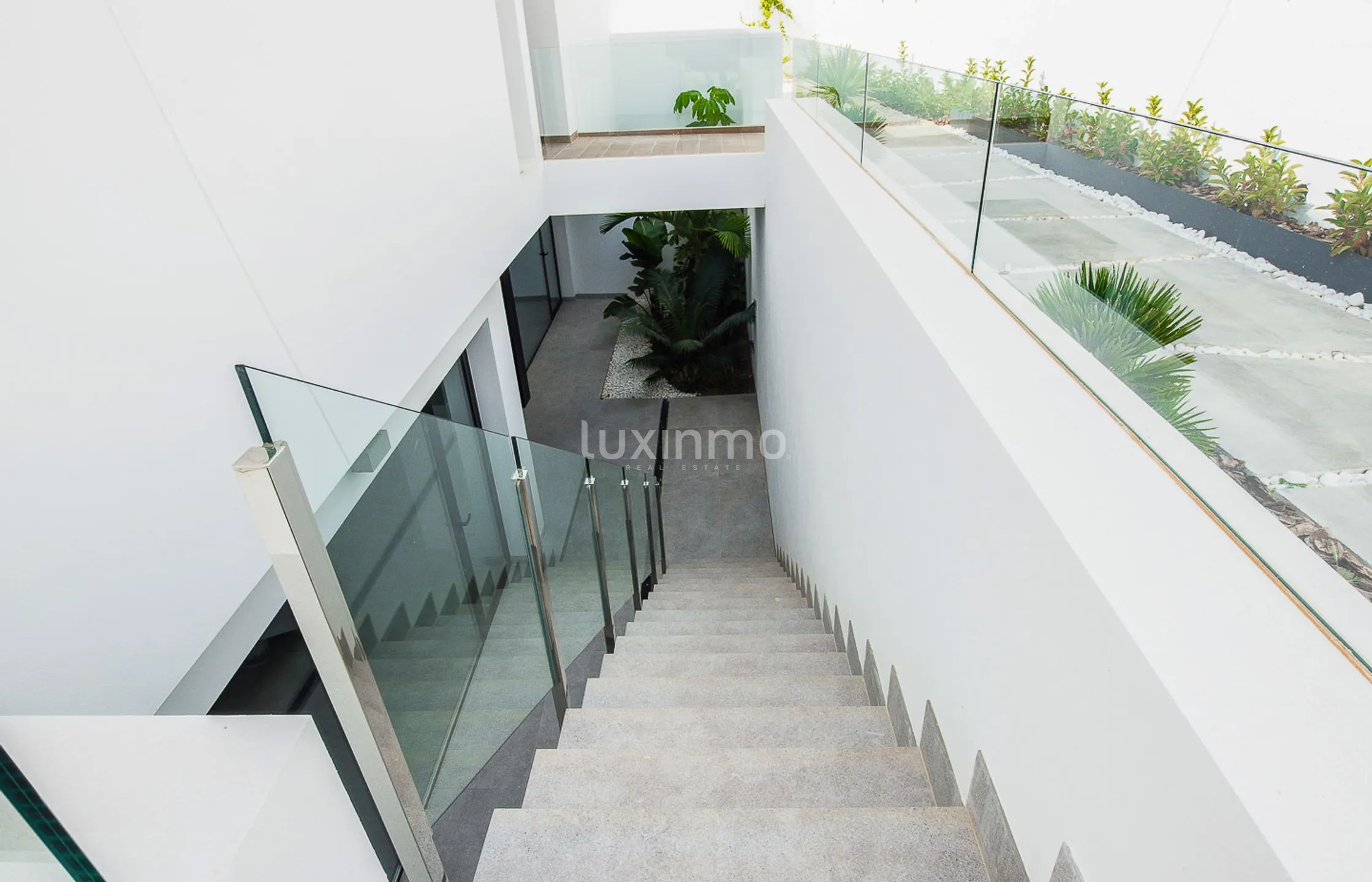 Se venden nuevos chalets modernos en Balcón de Finestrat — photo 20