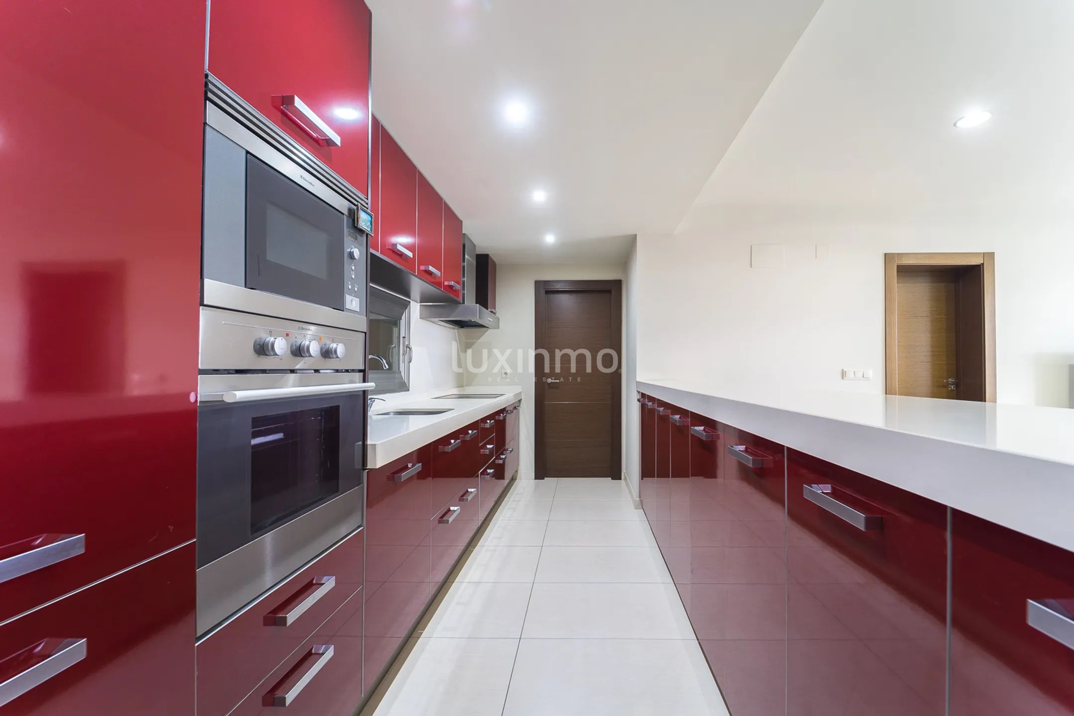 Penthouse with swimming pool and sea views in Mare Nostrum — photo 7