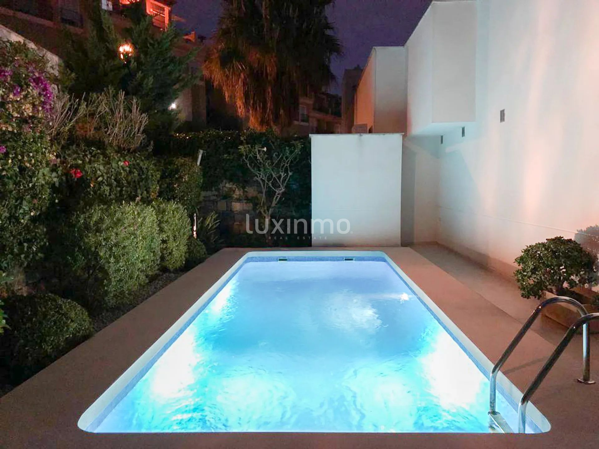Penthouse with swimming pool and sea views in Mare Nostrum — photo 23