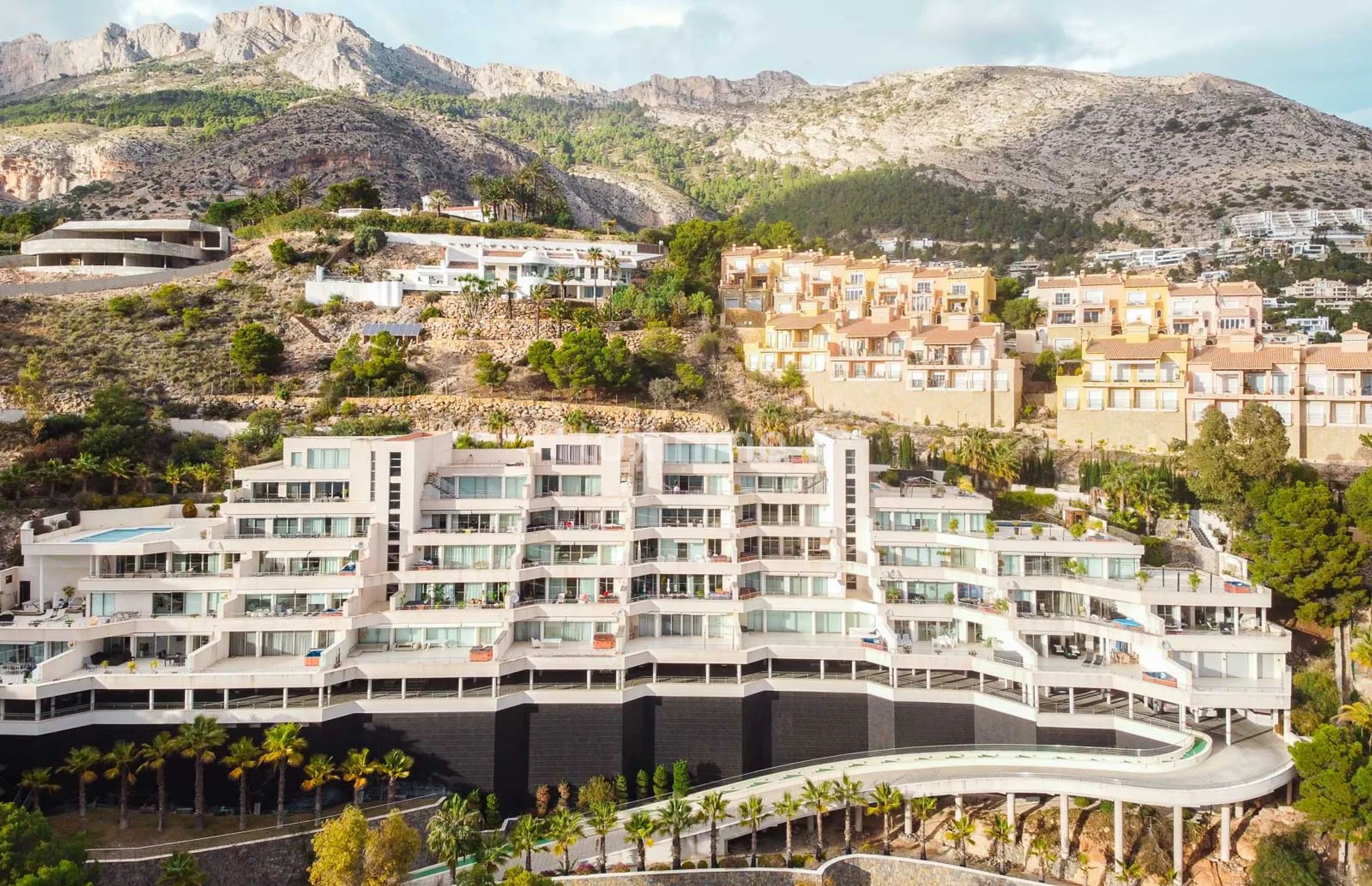 Penthouse with swimming pool and sea views in Mare Nostrum — photo 27