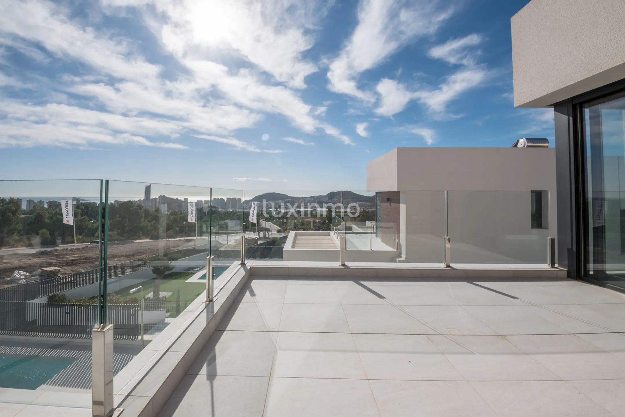 Villa with sea views for sale in Sierra Cortina — photo 12