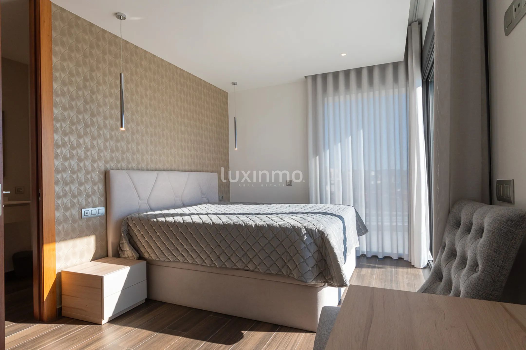 Villa with sea views for sale in Sierra Cortina — photo 20