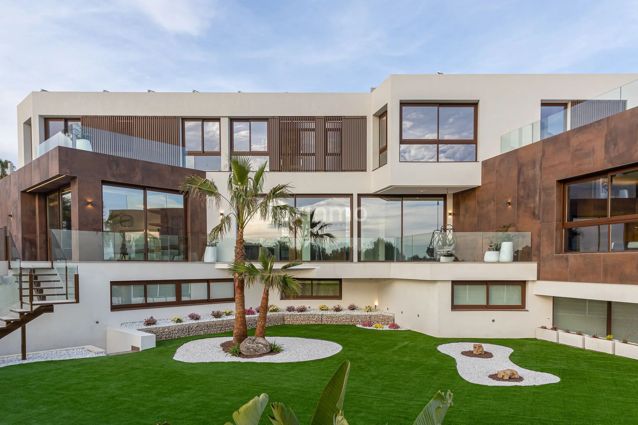 Modern villa with sea views in Benidorm — photo 58