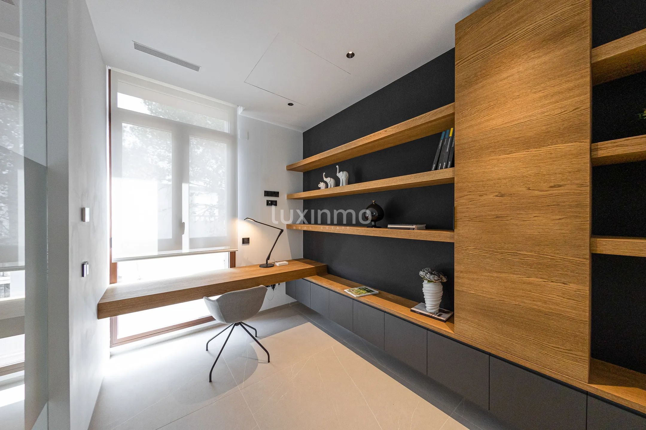 Modern villa with sea views in Benidorm — photo 16