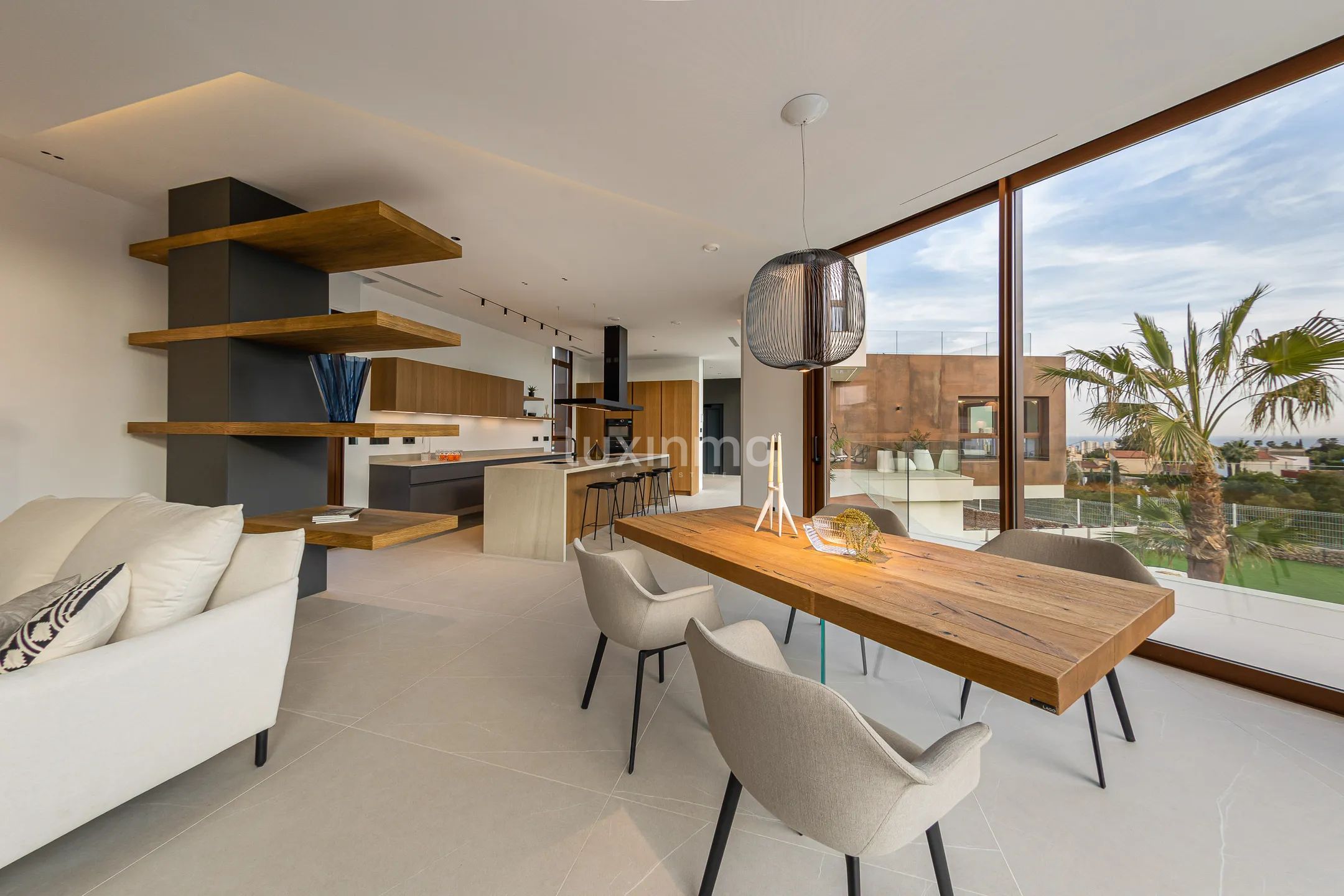 Modern villa with sea views in Benidorm — photo 10