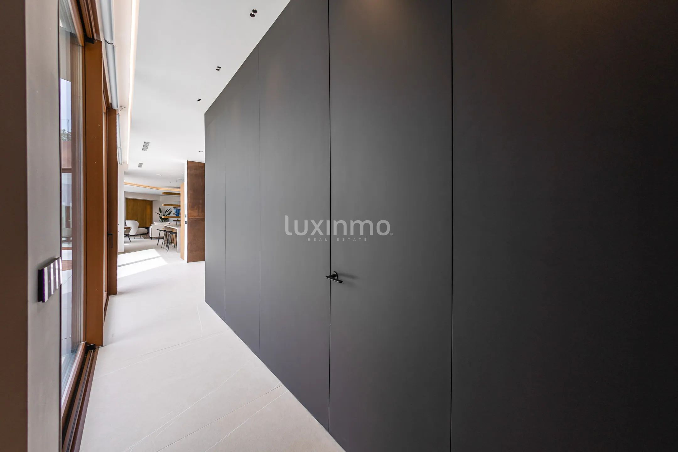 Modern villa with sea views in Benidorm — photo 4