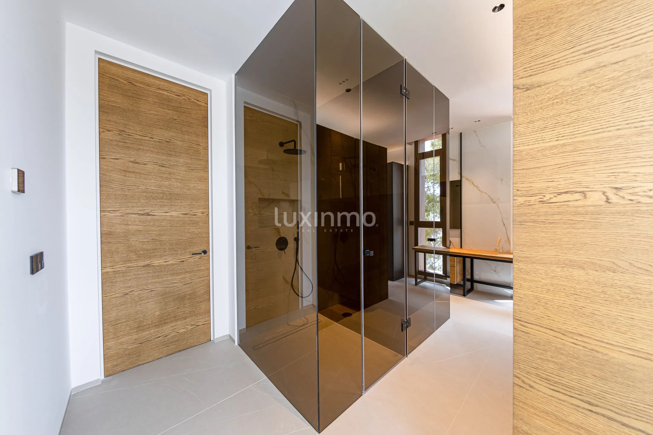 Modern villa with sea views in Benidorm — photo 15