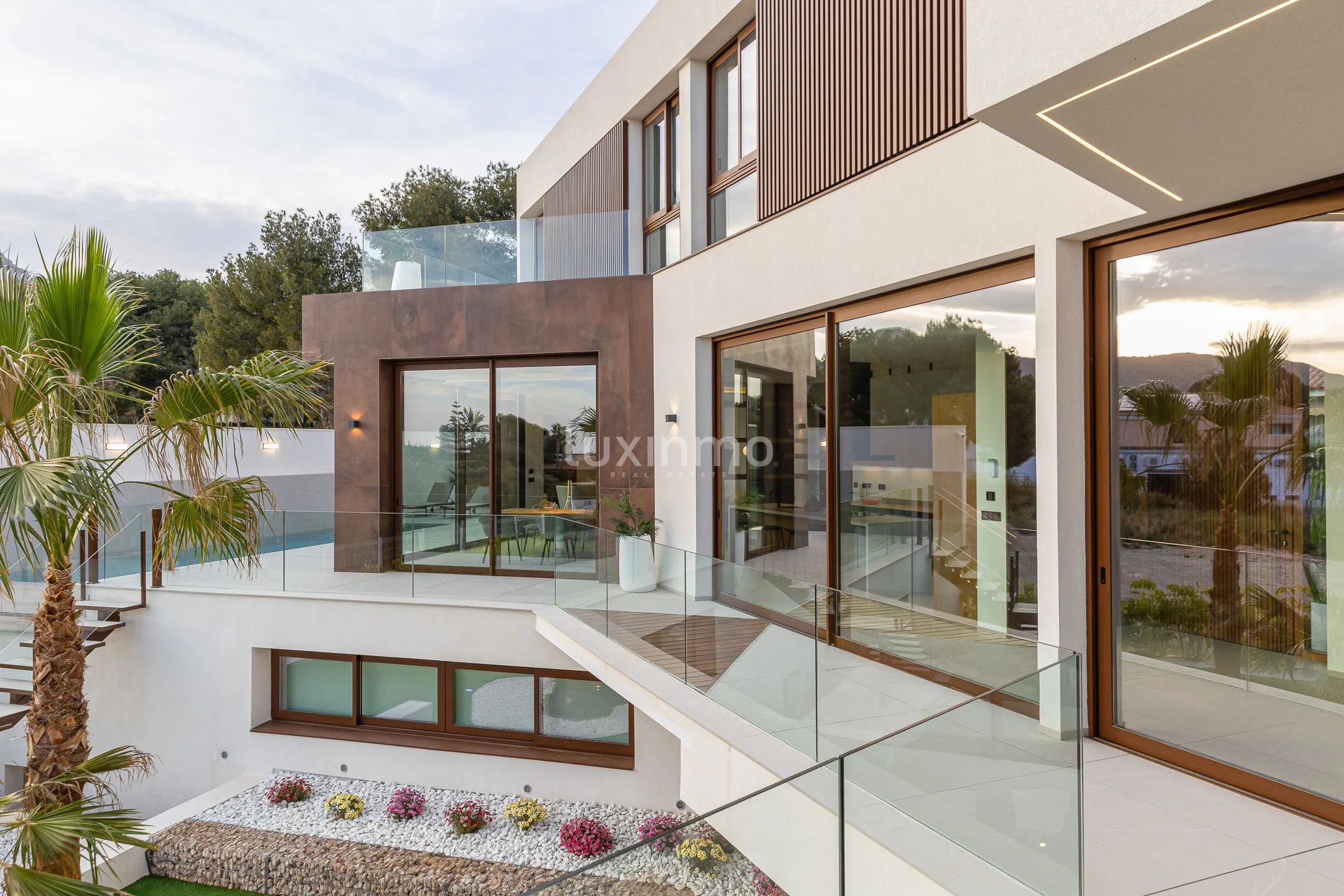 Modern villa with sea views in Benidorm — photo 64