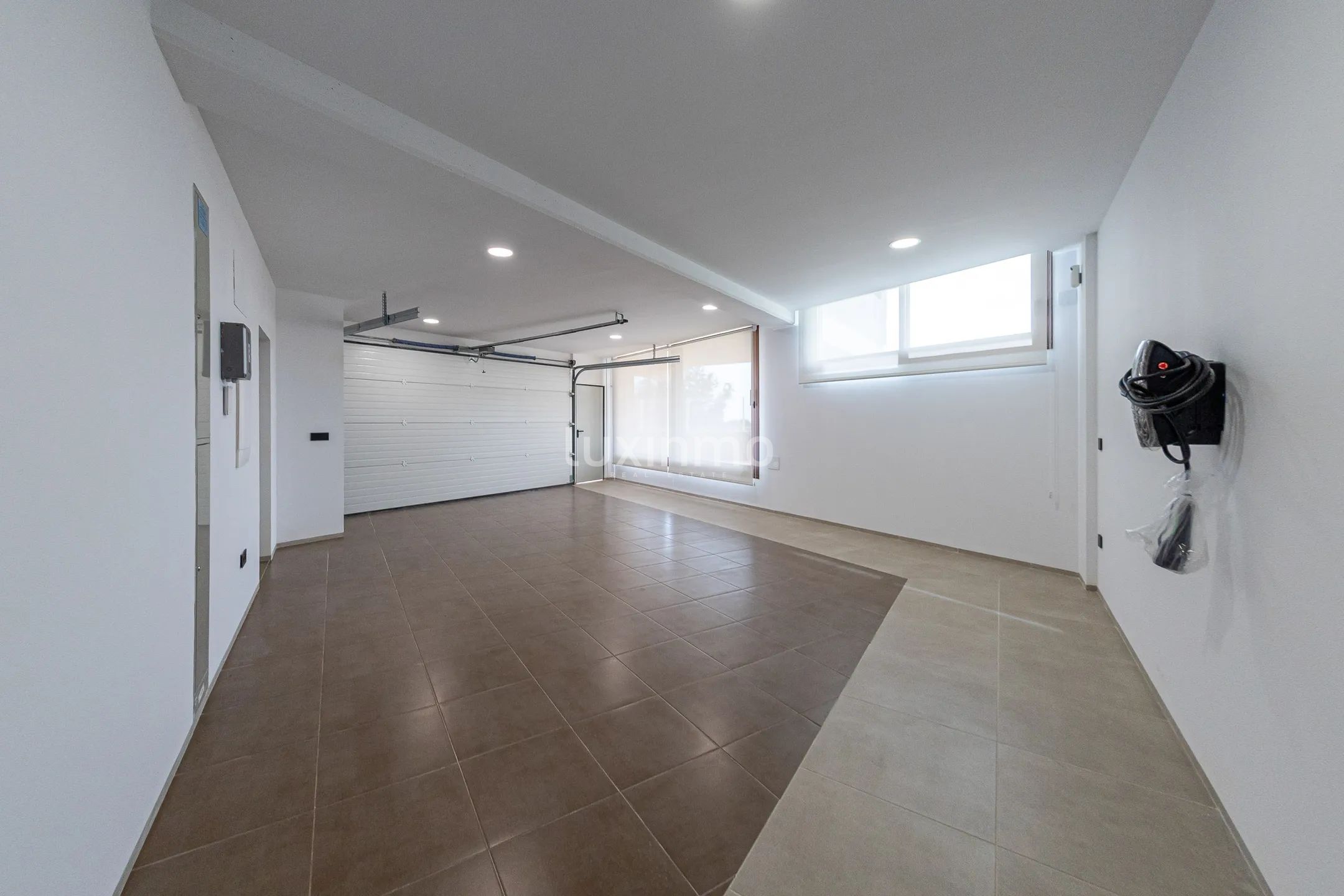 Modern villa with sea views in Benidorm — photo 55