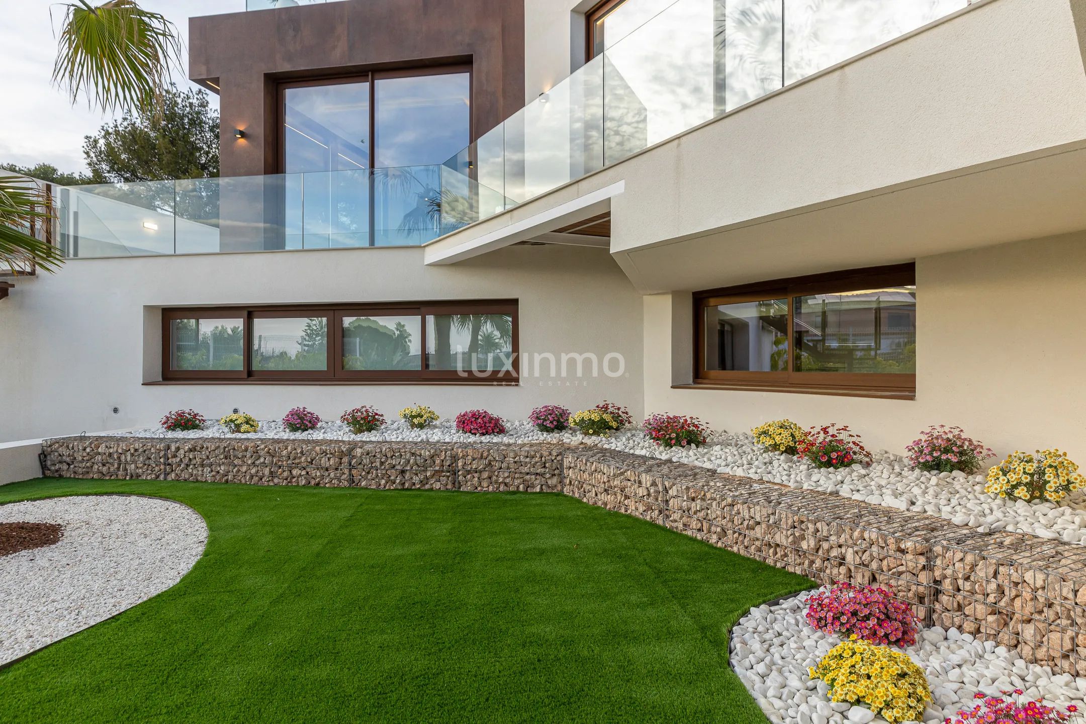 Modern villa with sea views in Benidorm — photo 70