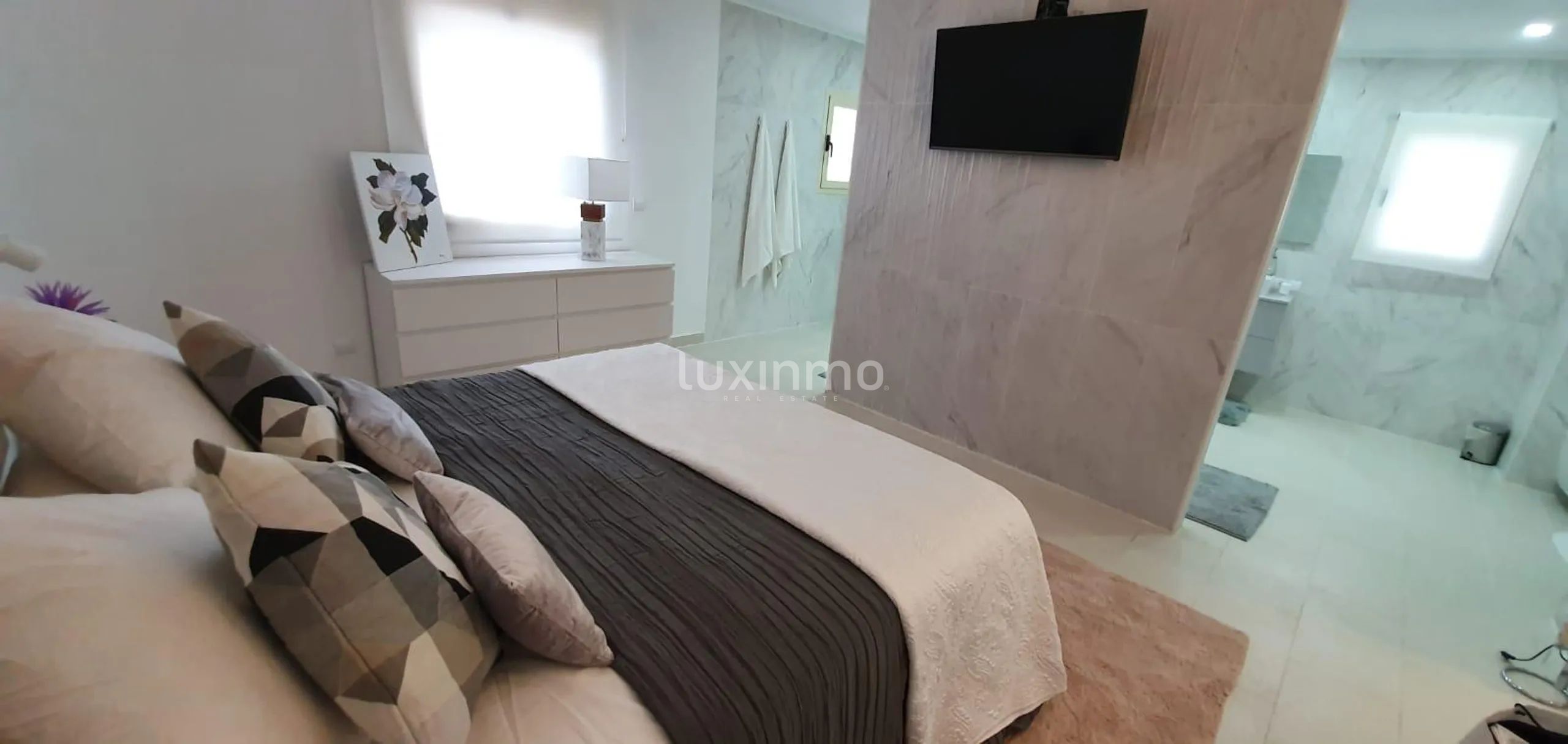 Huis in mediterrane stijl met fantastisch uitzicht — photo 12