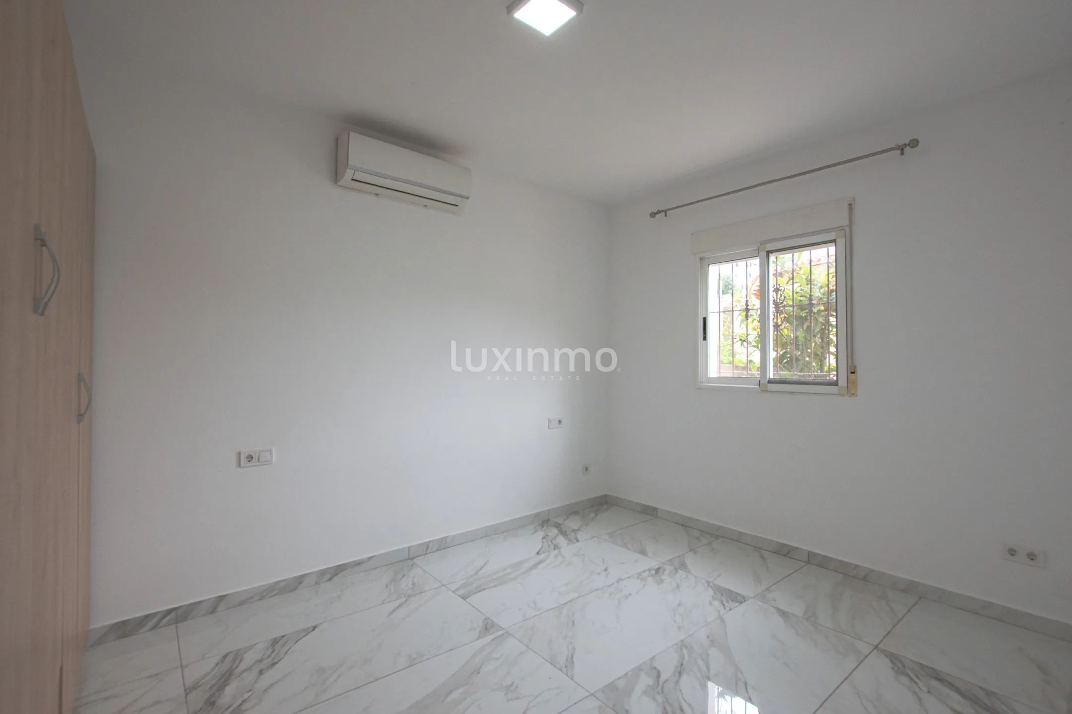 Mediterranean villa with sea views for rent in Calpe
Mediterranean villa with sea views for rent in Calpe — photo 25