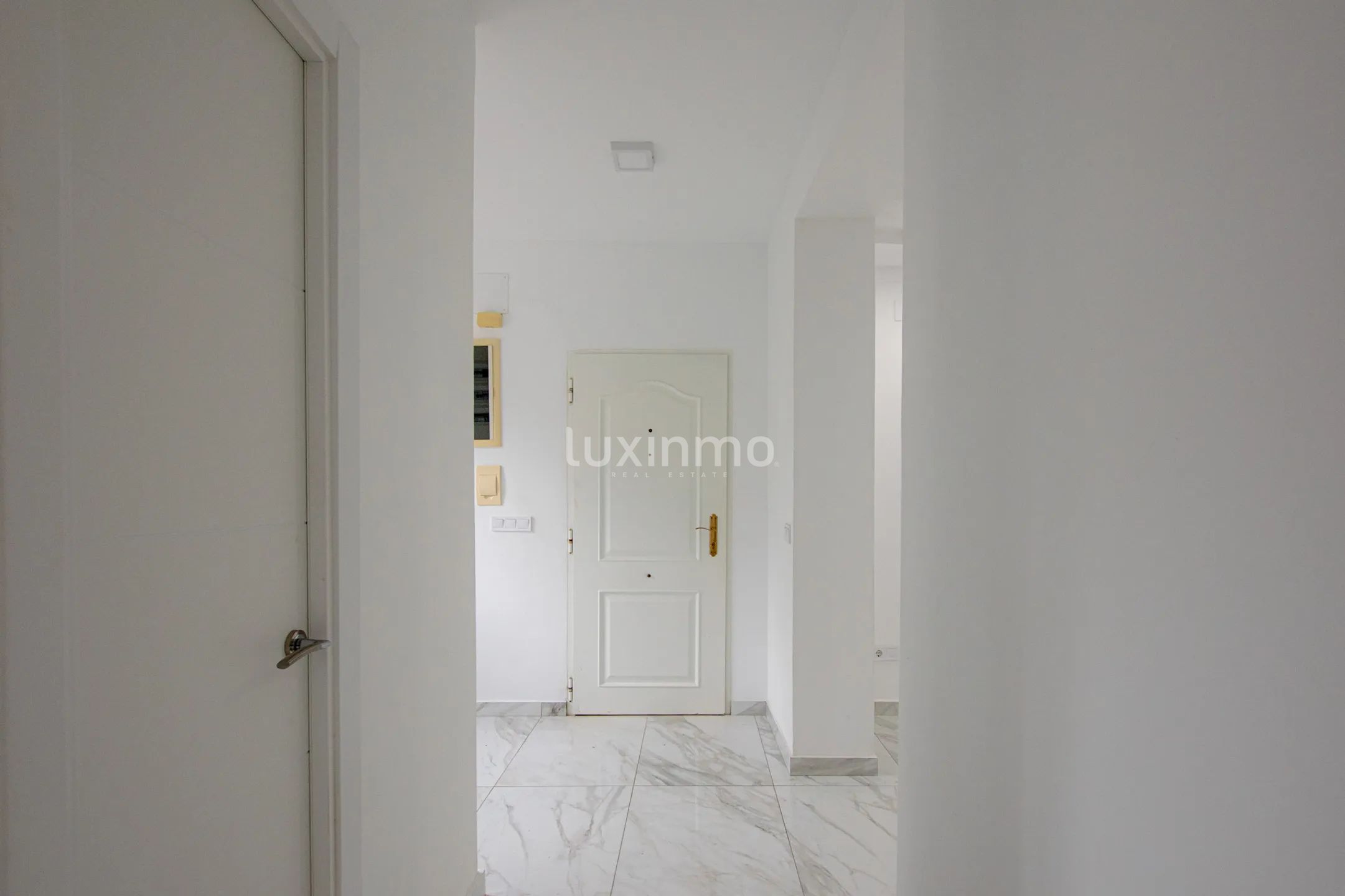 Mediterranean villa with sea views for rent in Calpe
Mediterranean villa with sea views for rent in Calpe — photo 27