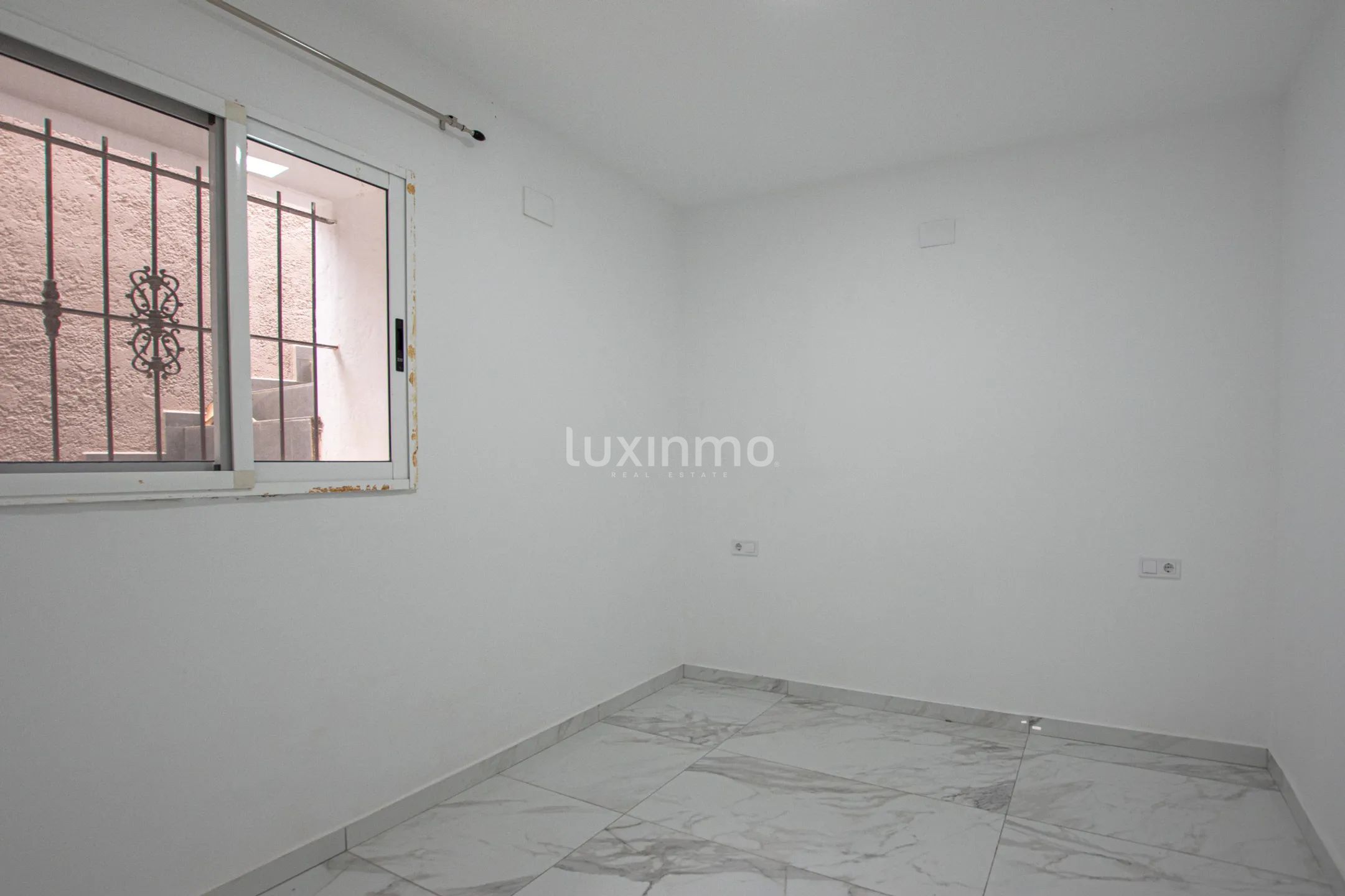 Mediterranean villa with sea views for rent in Calpe
Mediterranean villa with sea views for rent in Calpe — photo 21