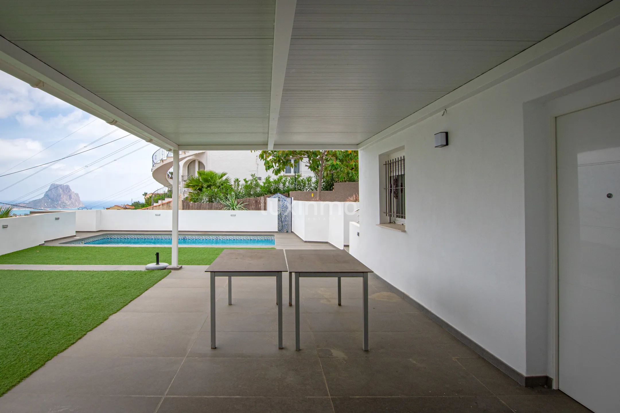 Mediterranean villa with sea views for rent in Calpe
Mediterranean villa with sea views for rent in Calpe — photo 6