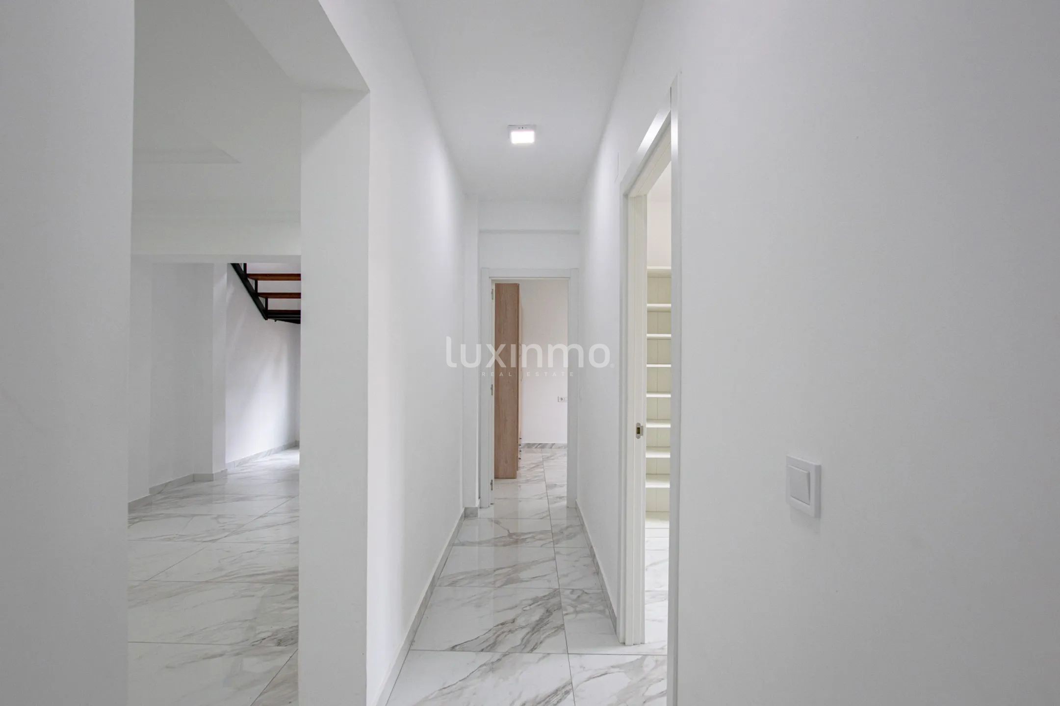Mediterranean villa with sea views for rent in Calpe
Mediterranean villa with sea views for rent in Calpe — photo 18