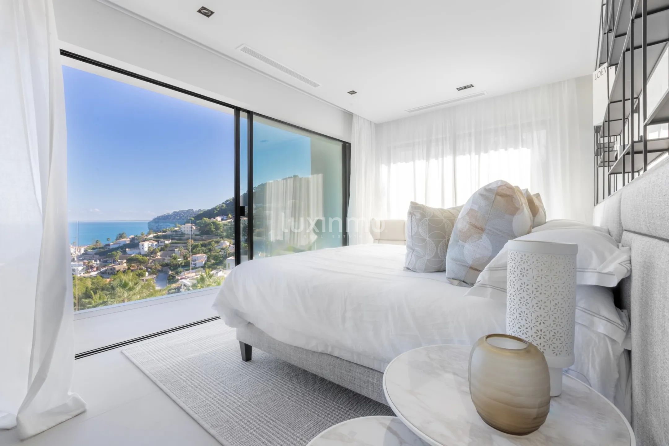 Nowoczesny styl willa na sprzedaż w Mar Azul — photo 16