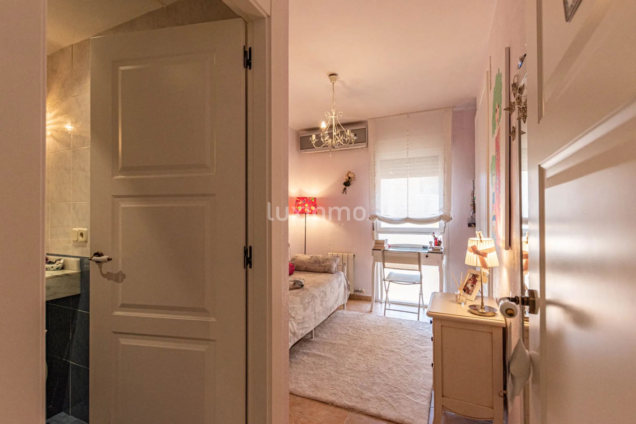 Appartement te koop met panoramisch uitzicht in Albir — photo 17