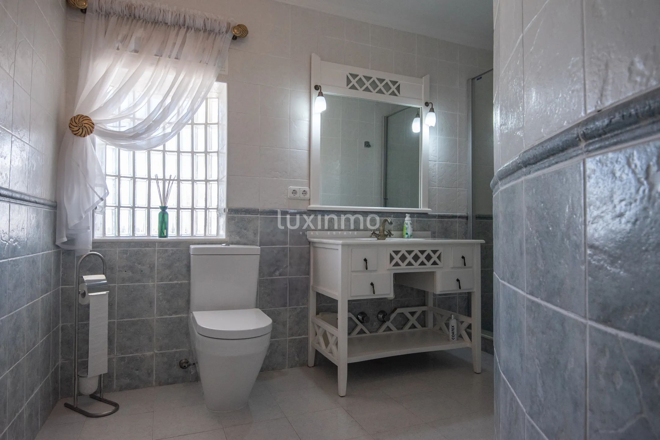 Large detached colonial style villa for sale in Denia — photo 36