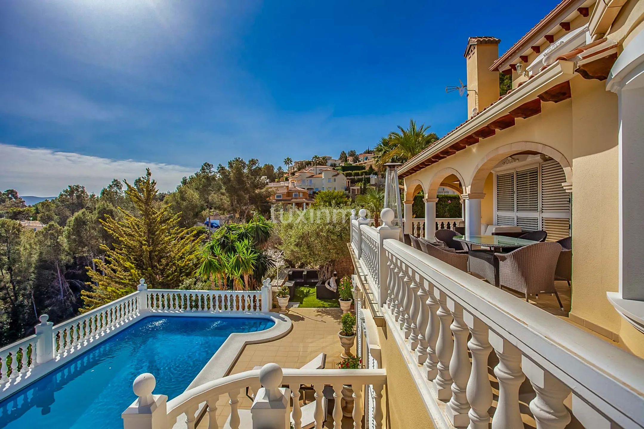 Large detached colonial style villa for sale in Denia — photo 5
