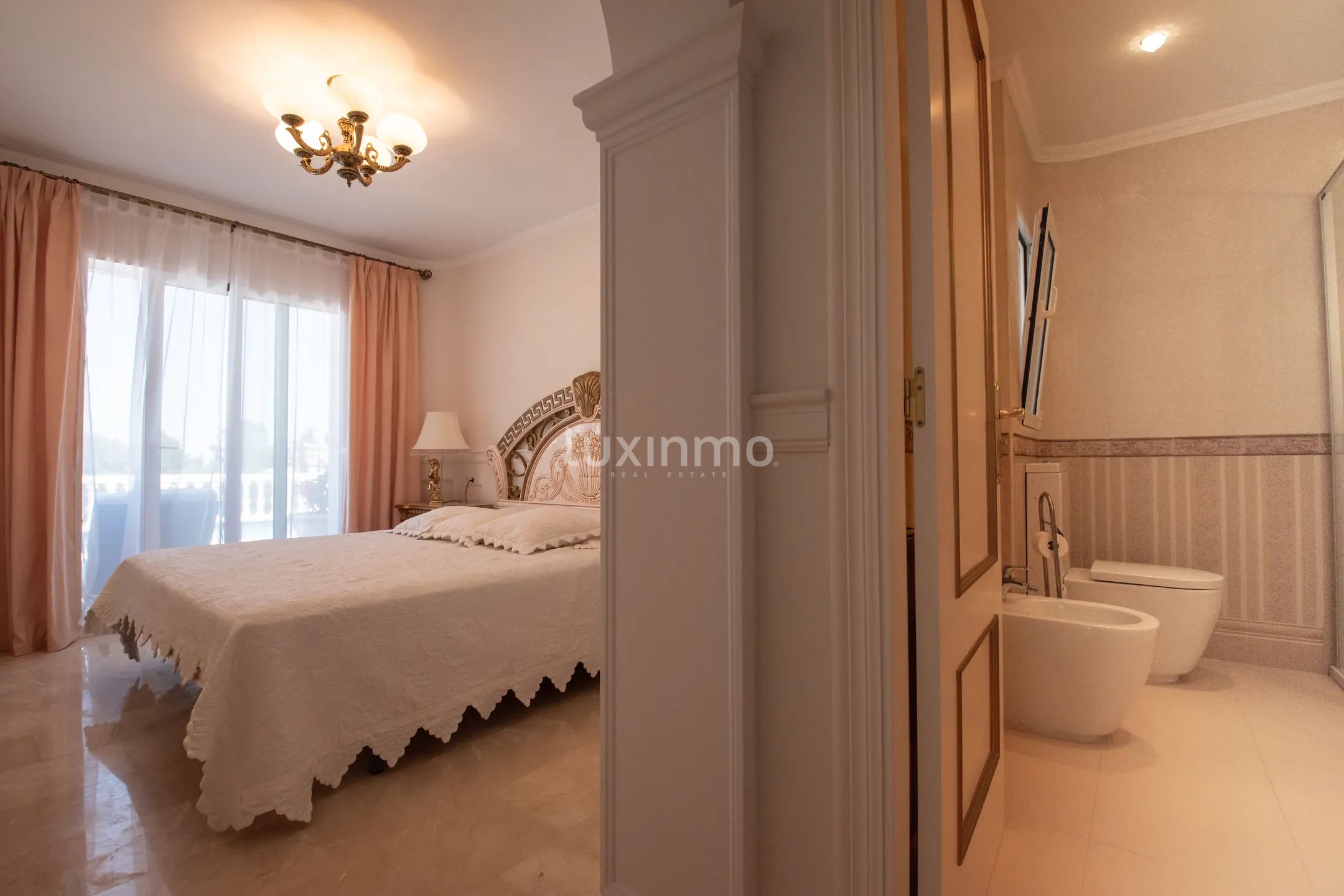 Large detached colonial style villa for sale in Denia — photo 27