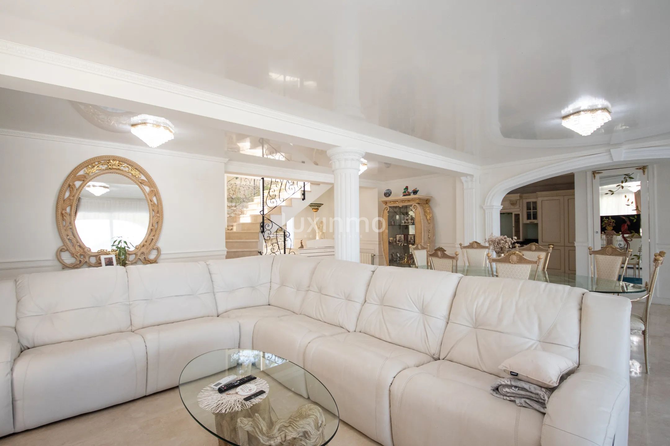 Large detached colonial style villa for sale in Denia — photo 11