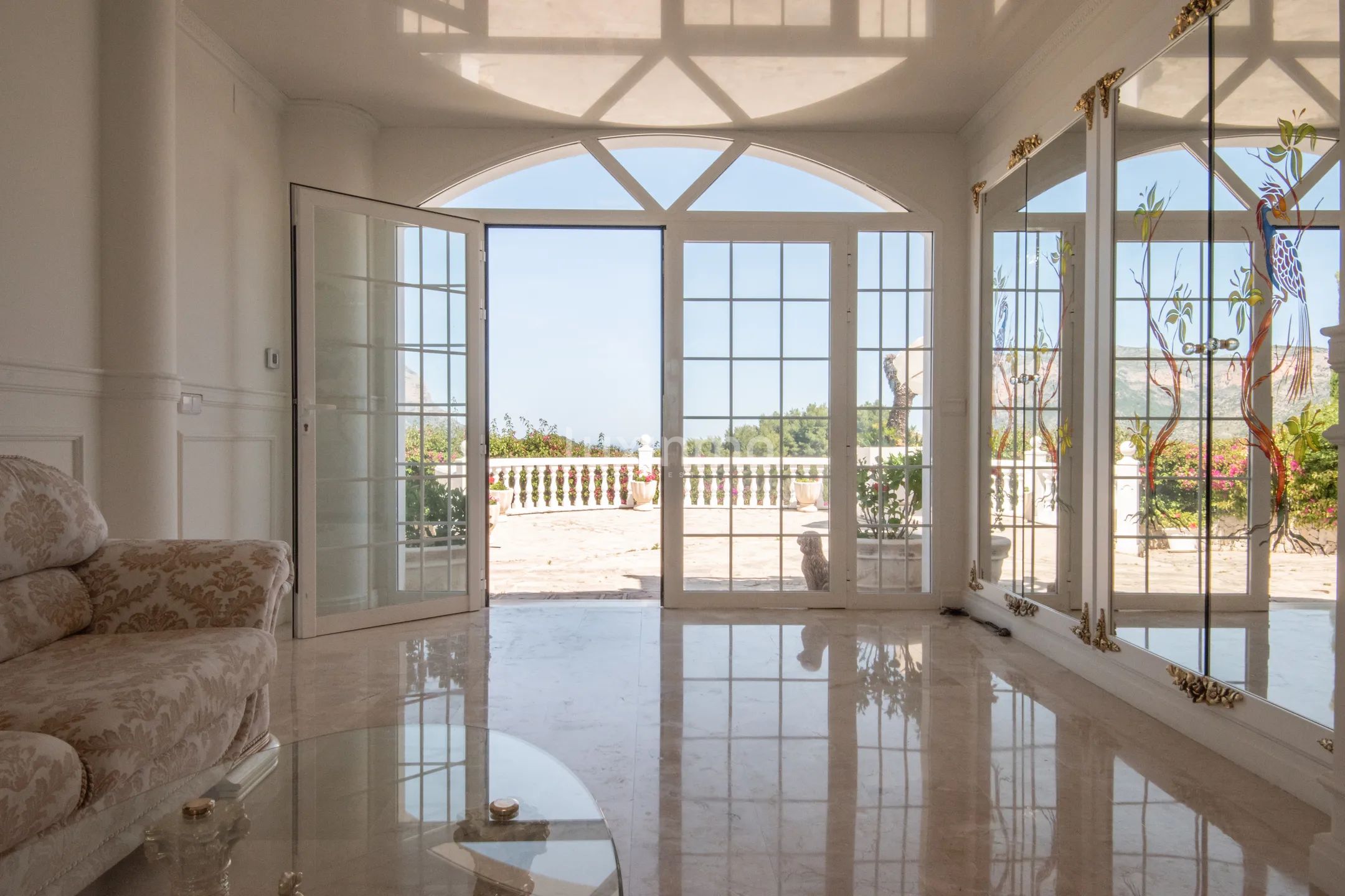 Large detached colonial style villa for sale in Denia — photo 8