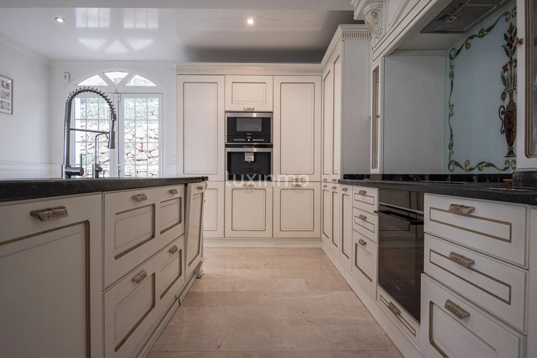 Large detached colonial style villa for sale in Denia — photo 14