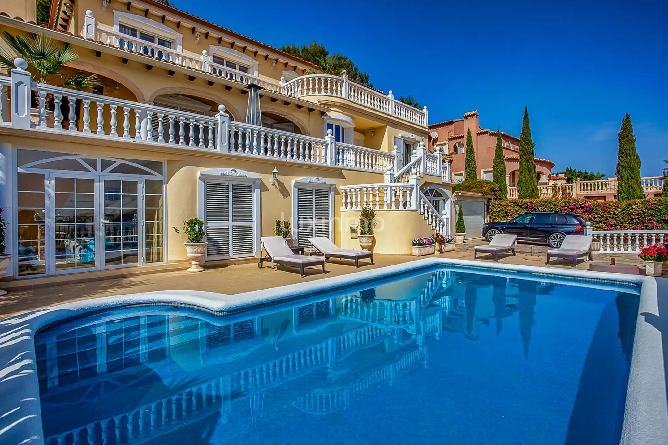 Large detached colonial style villa for sale in Denia — photo 3